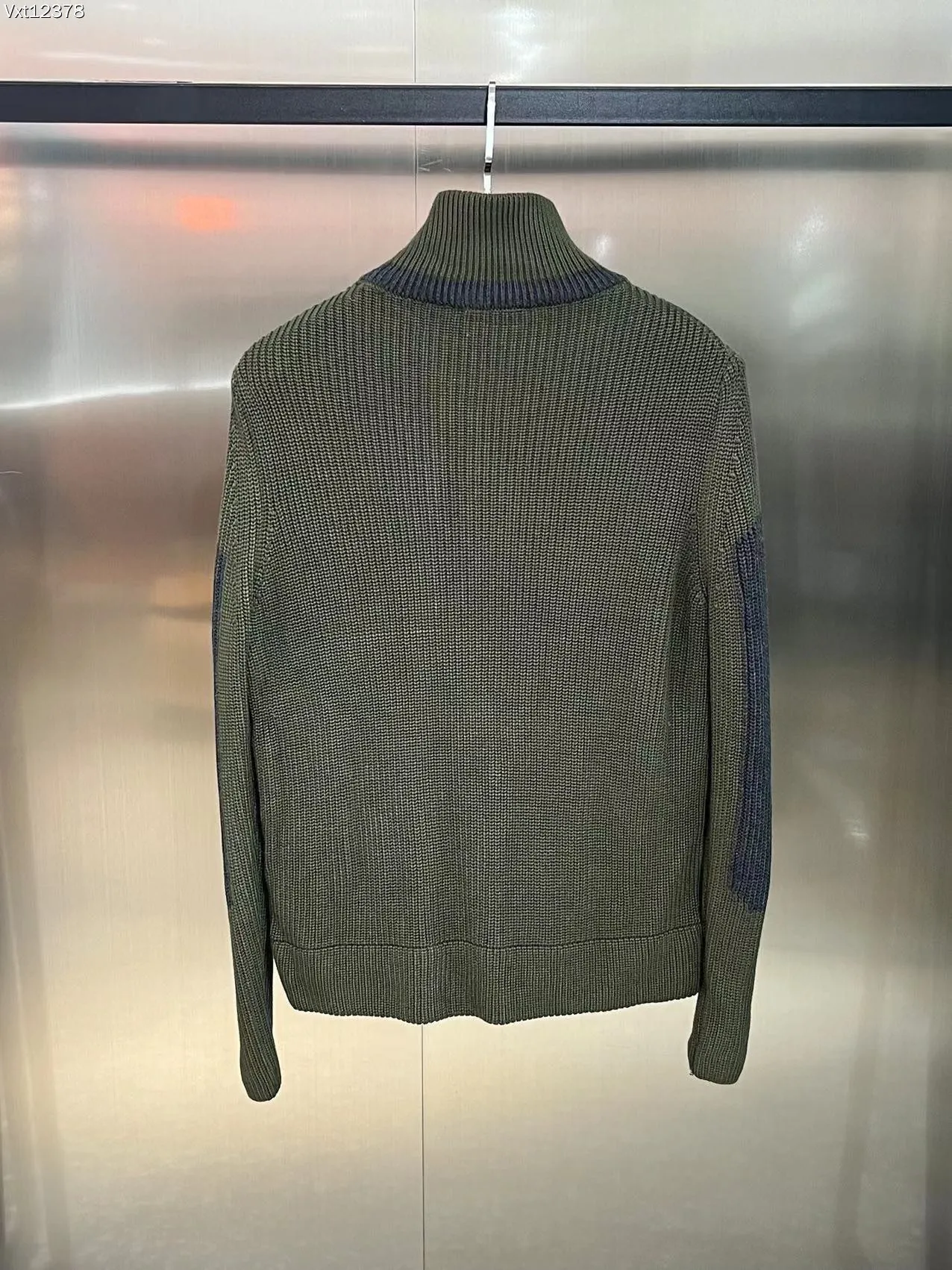 P680 Guangzhou high version Moncler Moncler knitted down solid color connecting zipper double pocket jacket thin coat black military green S M L XL