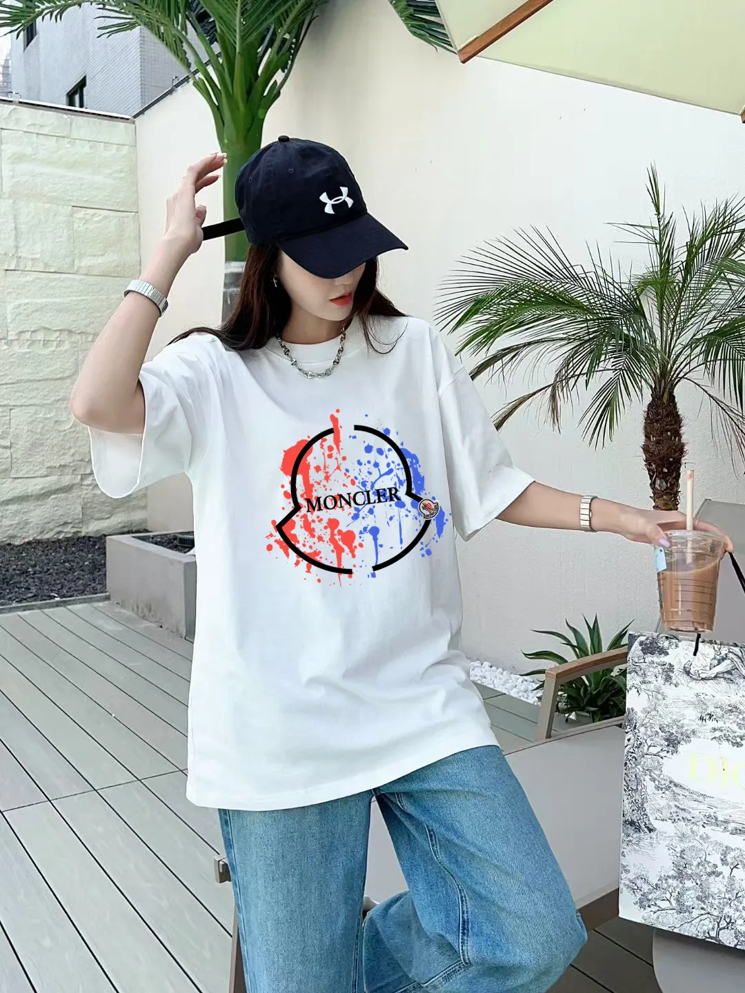 P140 🔥 [MONCLER] 2025FW short-sleeved T-shirt with badge + LOGO, high-end 26s double yarn 300g fabric, heavy fabric, custom stretcher rib, same vat and dye, complete three standards, same style for men and women, color: black, white, size: S M L XL 2XL