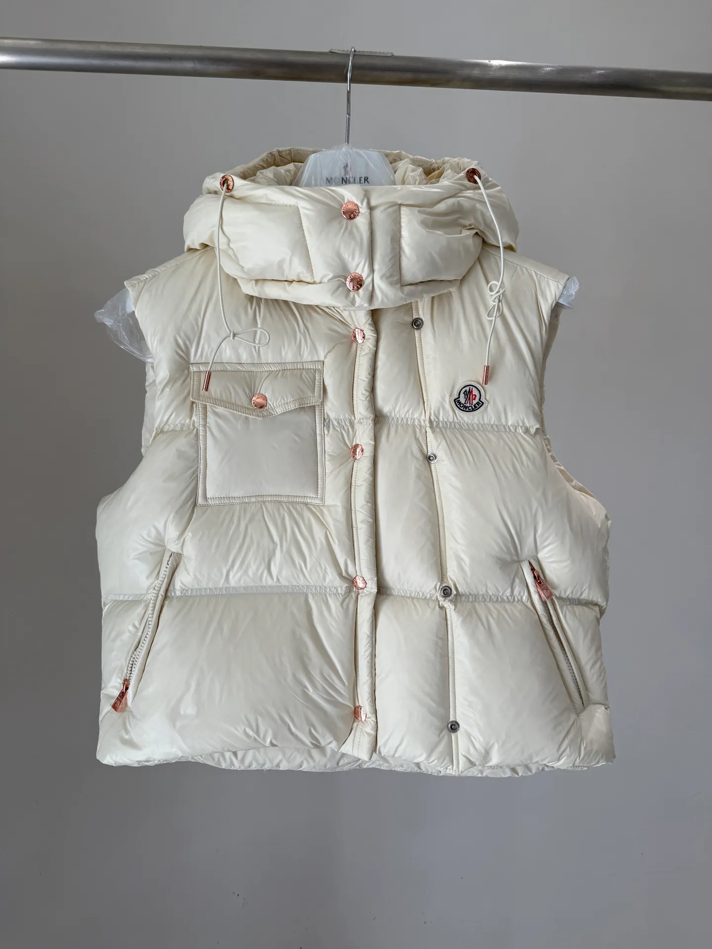 P720 Moncler. 25 double breasted women's vest black beige apple green size 1234