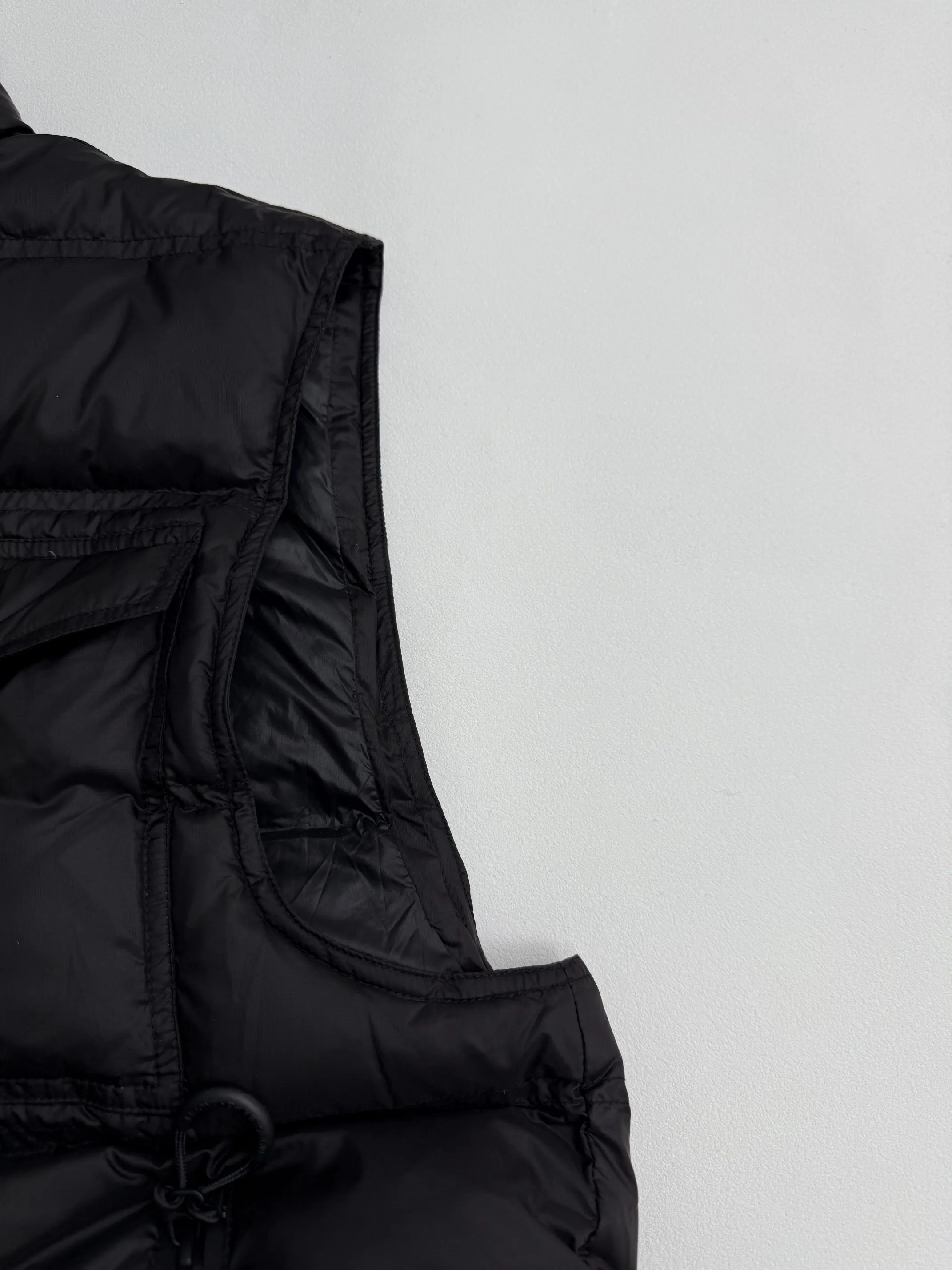 P730 Moncler Mouth Grenoble Nantu Series Down Vest 1/2/3/4