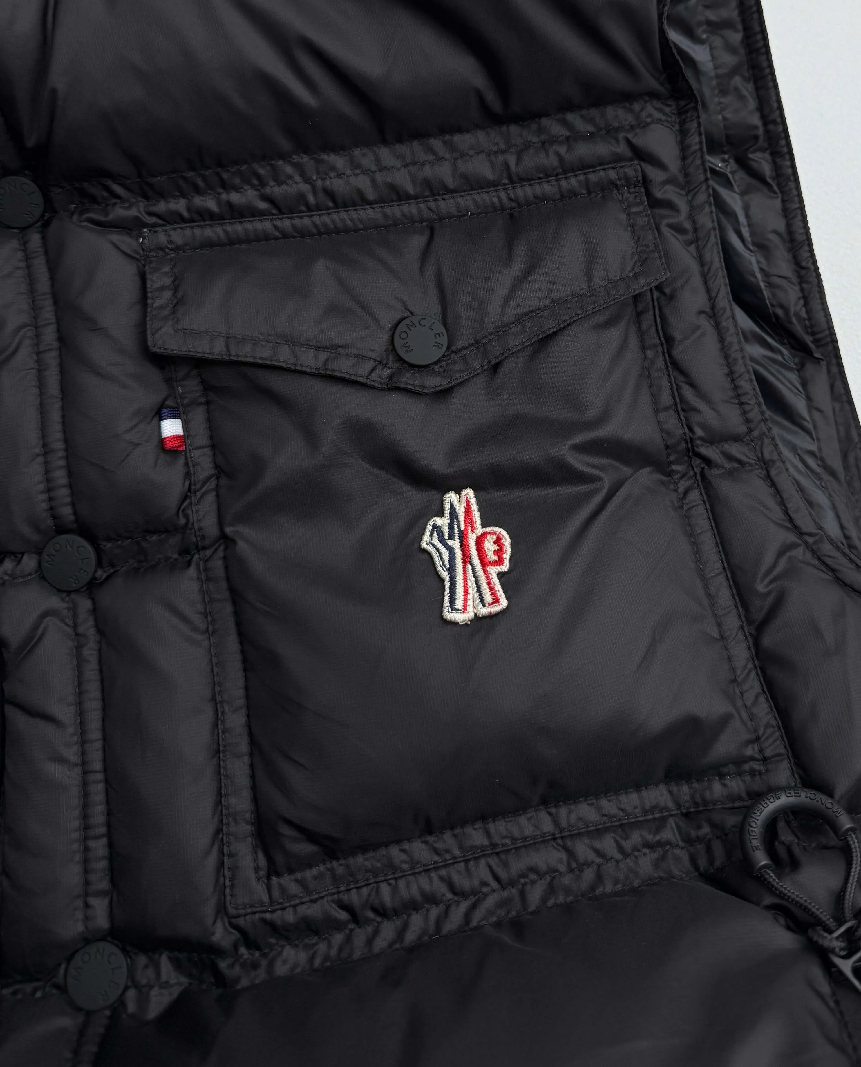 P730 Moncler Mouth Grenoble Nantu Series Down Vest 1/2/3/4