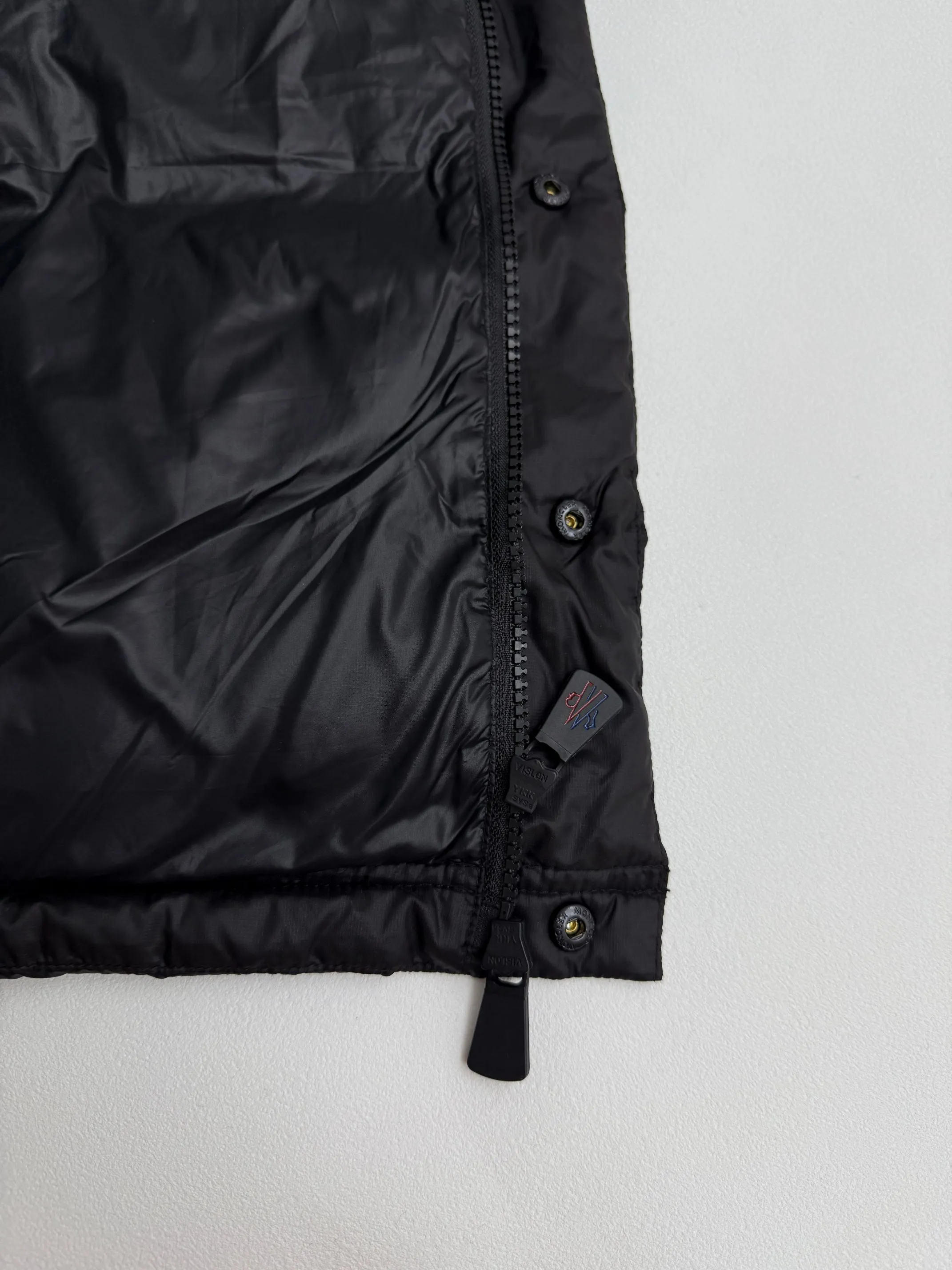 P730 Moncler Mouth Grenoble Nantu Series Down Vest 1/2/3/4