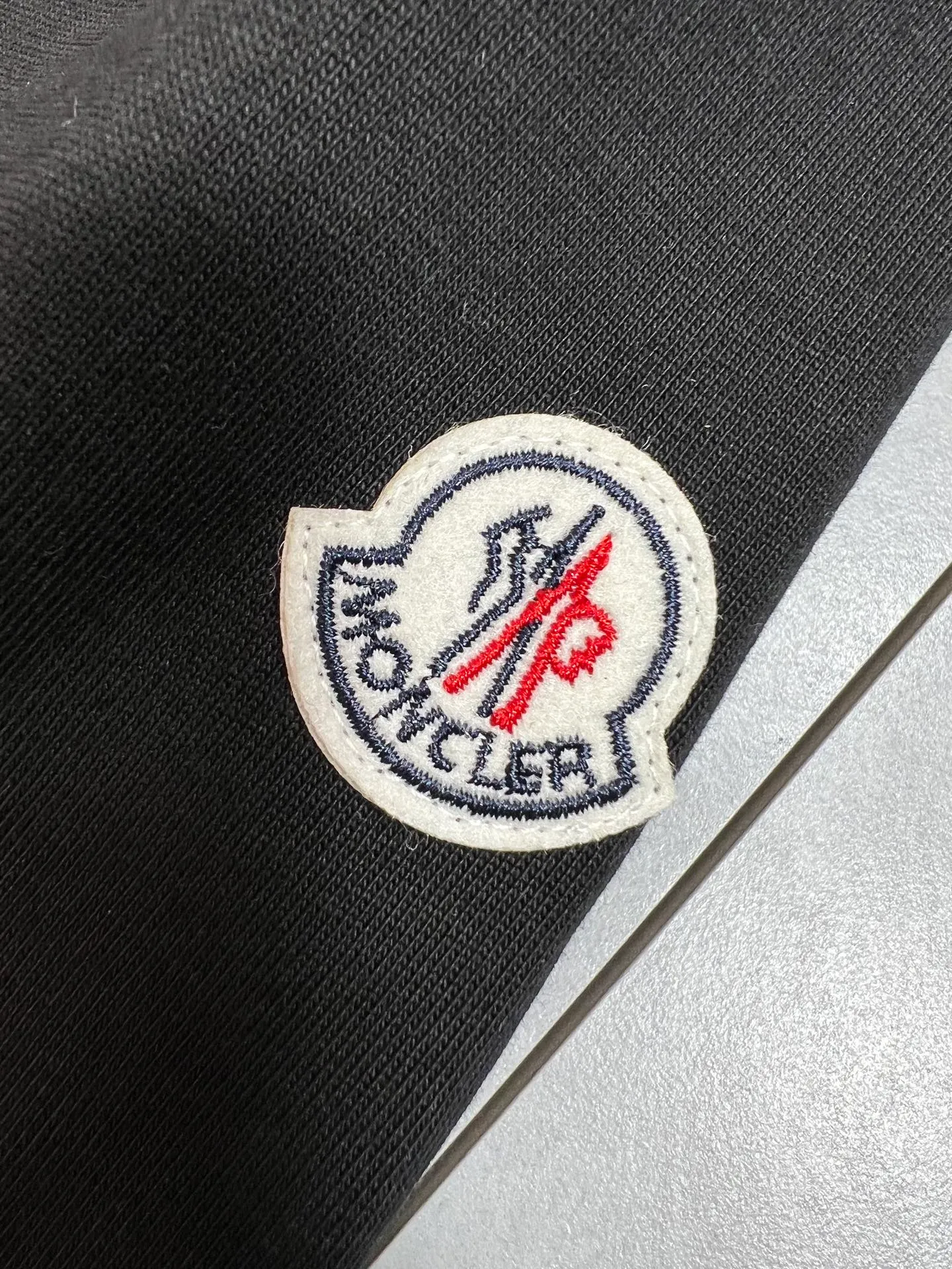 P160 ❤️Moncler/Mongolian 2025 spring and summer new products, complete with three labels, round neck short-sleeved T-shirt, good product, no need to introduce too much, look at the details, counter size: S-XL 175/140, M recommended