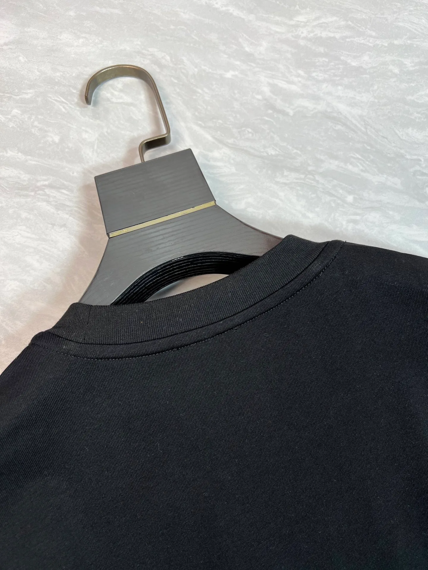 P160 ❤️Moncler/Mongolian 2025 spring and summer new products, complete with three labels, round neck short-sleeved T-shirt, good product, no need to introduce too much, look at the details, counter size: S-XL 175/140, M recommended