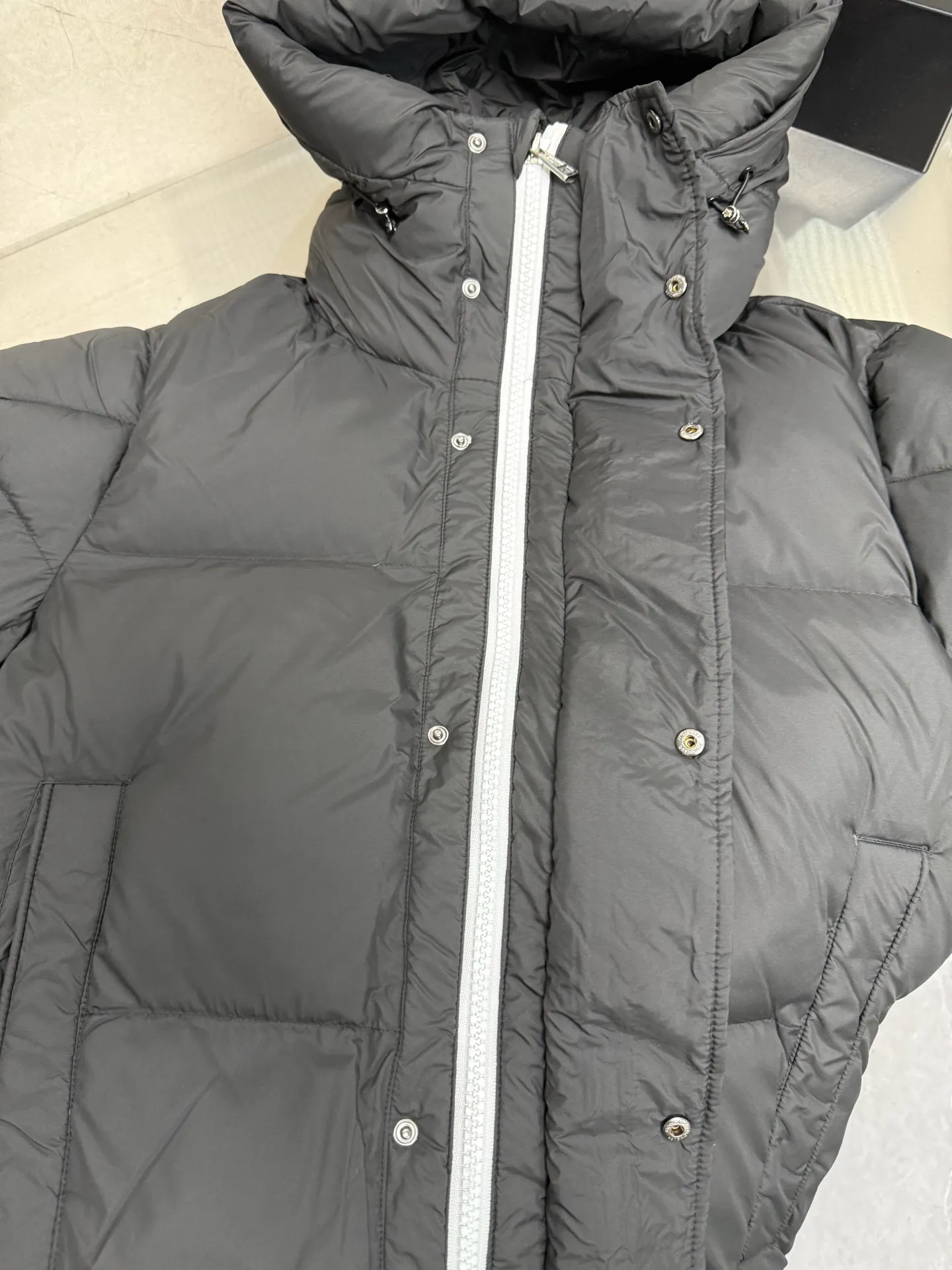 P980 Moncler autumn and winter new down jacket, top version, original customized hardware accessories, fully imported and original customized, full and fluffy, super heavy-duty, excellent fabric workmanship, perfect and super soft color, black, light khaki, size: 12345