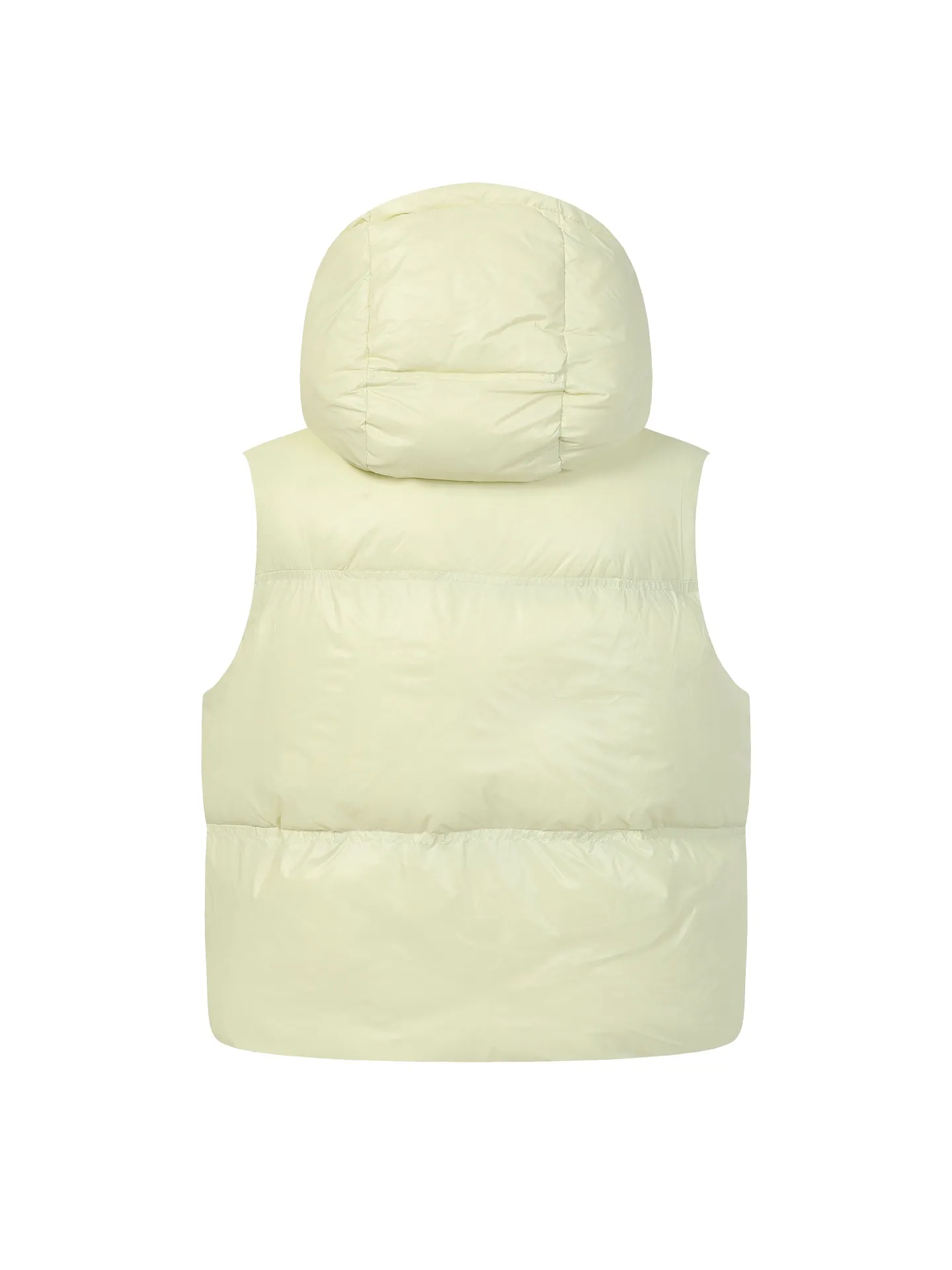 P740 Women's Style] Moncler/Mask Women's Hooded Down Vest Fabric selection: Made of super laque (super lacquered fabric), a material that achieves a high-gloss effect through a special process. Its core lies in surface coating technology rather than nylon made of natural fiber itself. It has a certain hardness, high gloss, and waterproof properties.  Lining fabric selection: Nylon lining has smooth surface, good softness, lighter weight, and has certain strength and wear resistance.  High-quality filling: Made of national standard 90 white duck down, with a filling capacity of 190 grams to ensure excellent warmth retention. The down has been strictly screened and processed and is not easy to drill, ensuring durability.  Accessories: One-to-one customized three-label, One-to-one customized badges, One-to-one customized buttons, SIZE: S/M/L