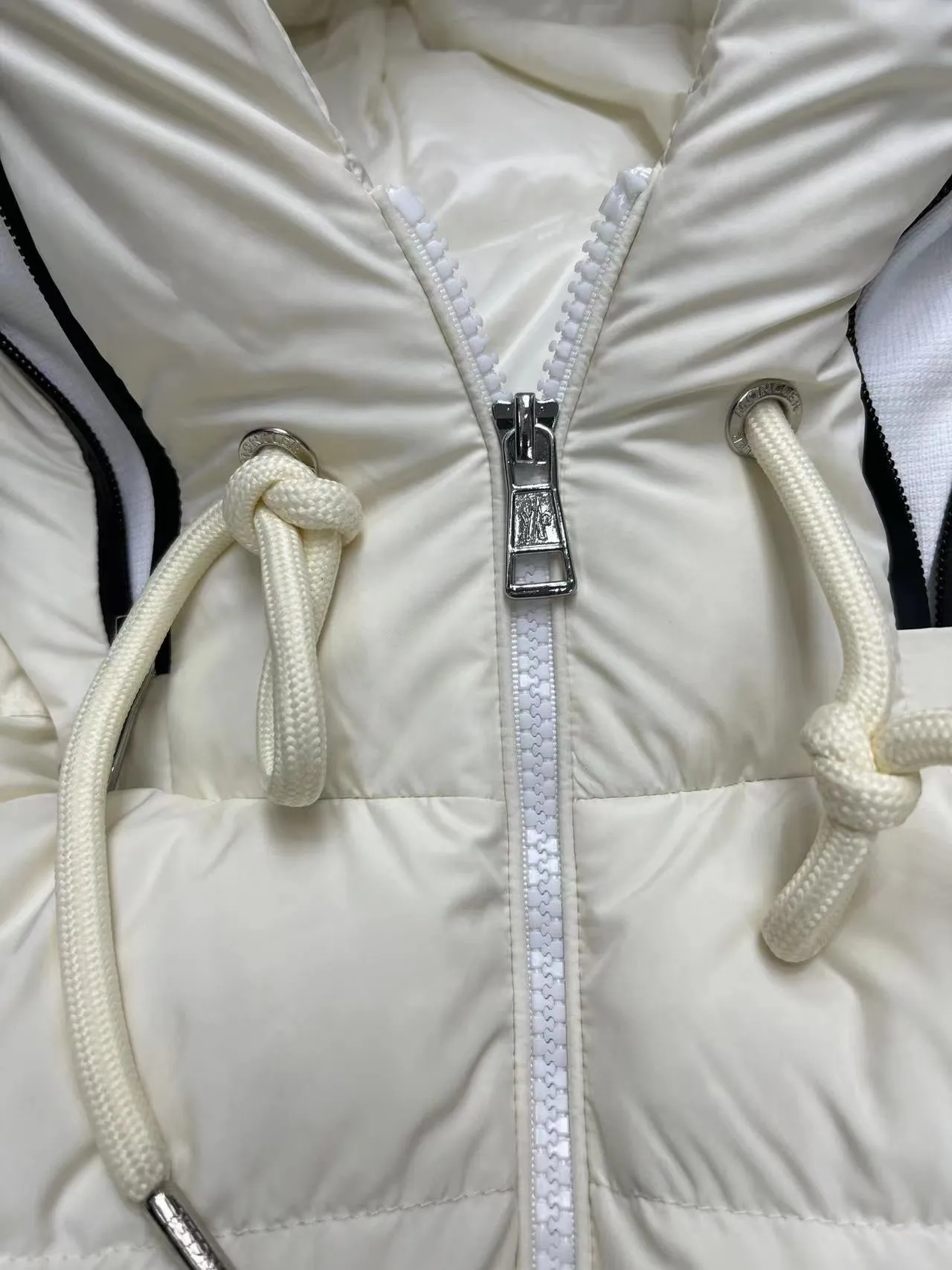 P880 🆕❤️2022🆕New Moncler Cardere short down jacket Color: Black White, Green Size: 12345