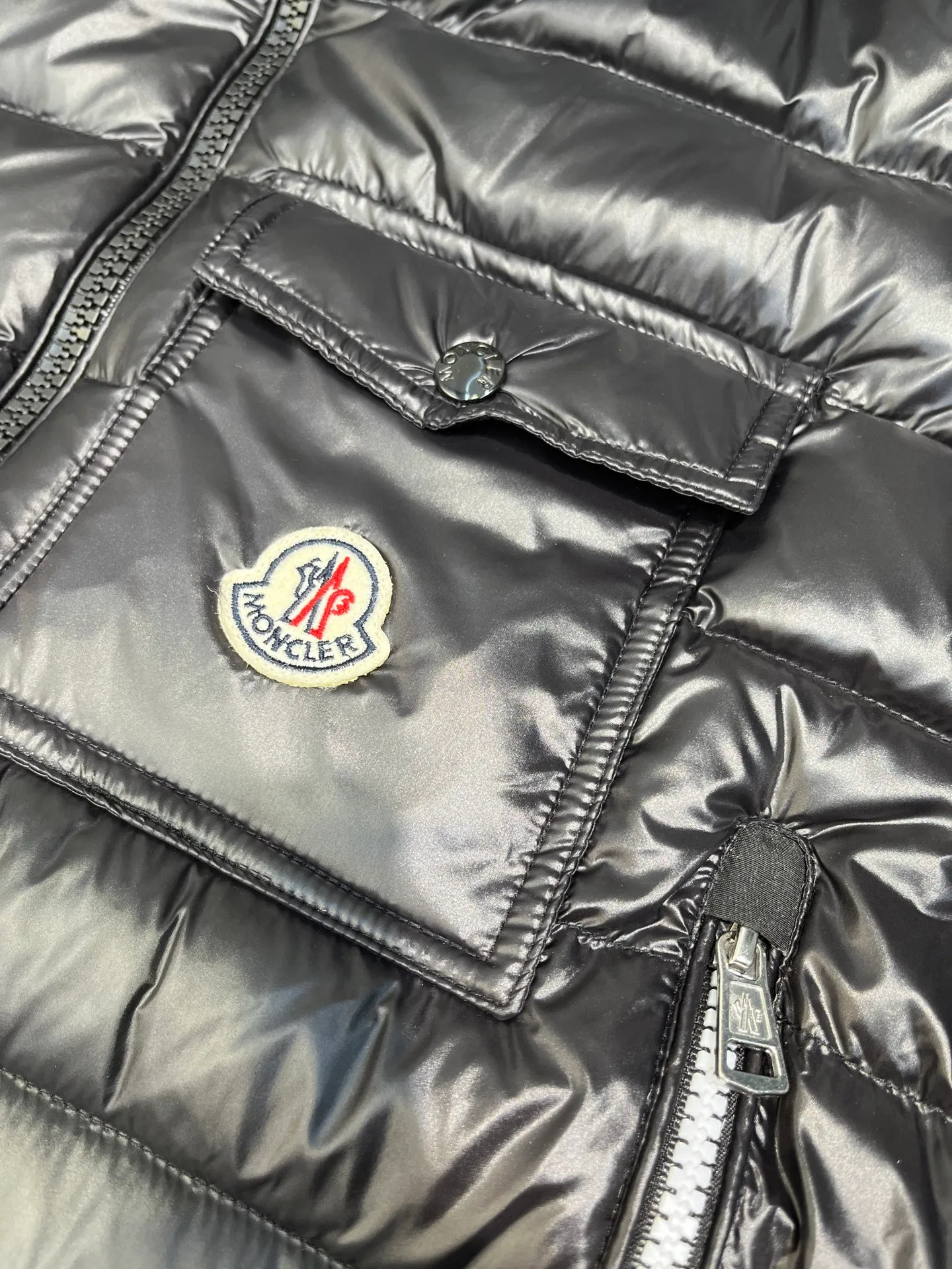 P700 Moncler🌟 2023 new autumn and winter Moncler black glossy thin hooded down vest 901 Color: Black Navy Size: 1 2 3 4 5