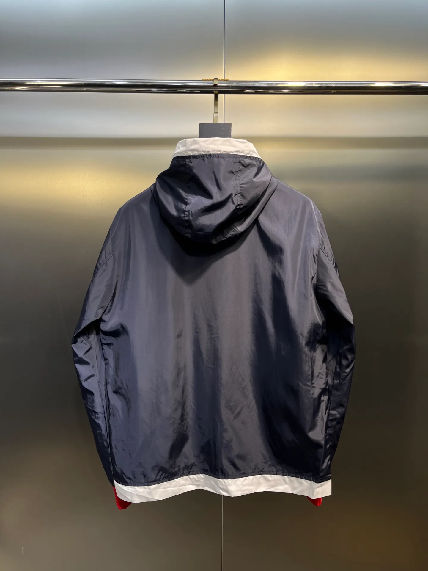 P620 MONCLER丨Sleeve ribbon zipper hooded windbreaker Color: Picture color Size: M-3XL (size 2-6)