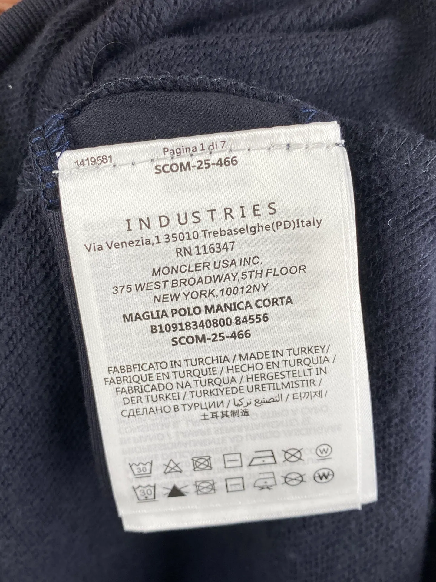 P420 MONCLER round neck logo cotton long-sleeved sweatshirt ●Authentic 5400 purchase and development ●320g multi-thread sweatshirt velvet 100% cotton ●400g 1*1 fashion brand rib ●280g shoulder double-sided strapping ●Fabric enzyme washing ●Template embroidery ●Customized 1:1 embroidery label ●Customized 1:1 strapping ●Customized 1:1 webbing ●Customized 1:1 trademark ●Loose version ●Size: S M L XL