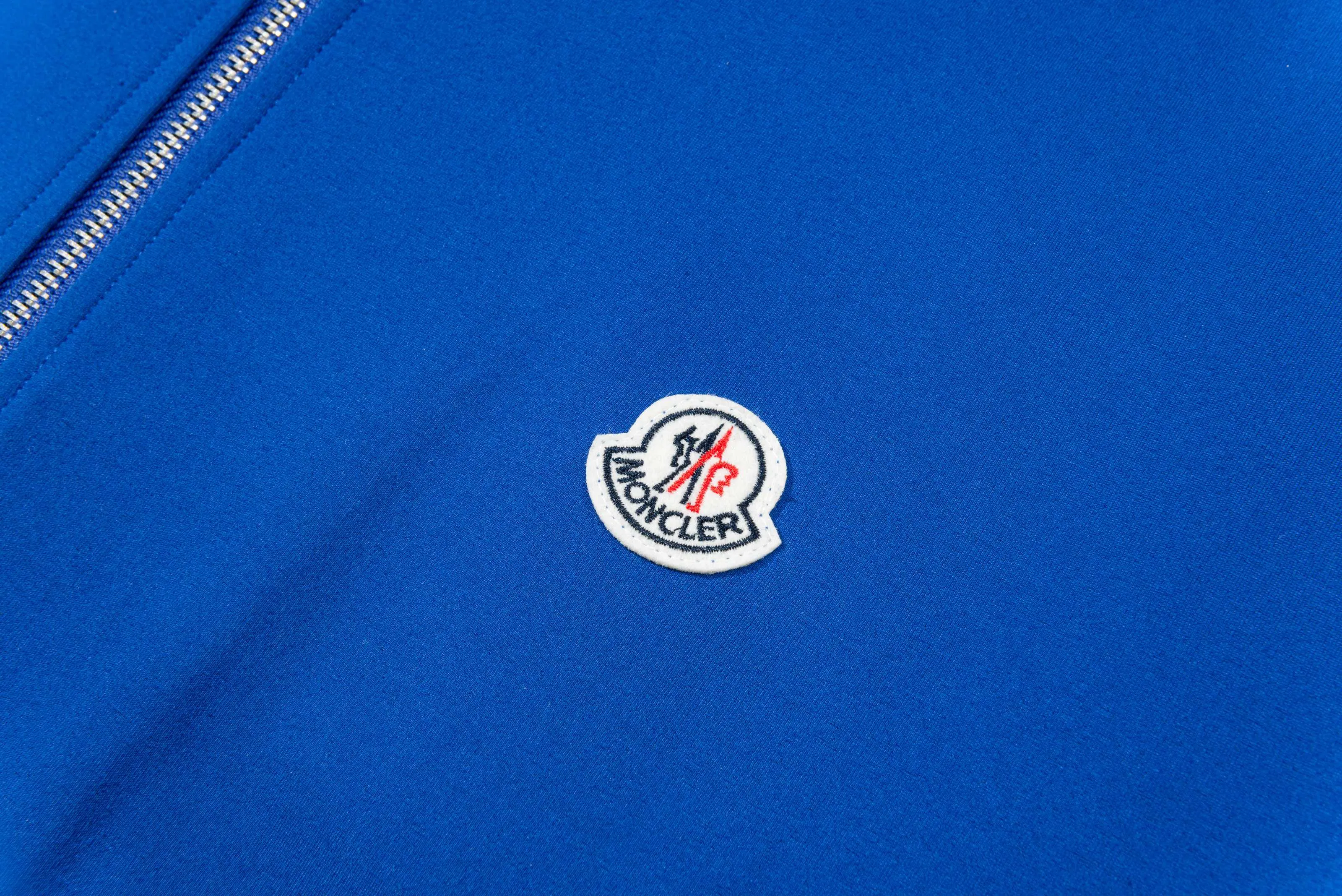 P270 MONCLER/muzzle Customized fabric suit casual sweatpants Simple side webbing splicing technology brand small chapter logo LOGO Official synchronization High version High quality Fashion personality Versatile trend Pure original quality Original fabric Hang tag Collar label Washed wheat Complete three standards Color: Black. Blue. Gray. Size: S-2XL