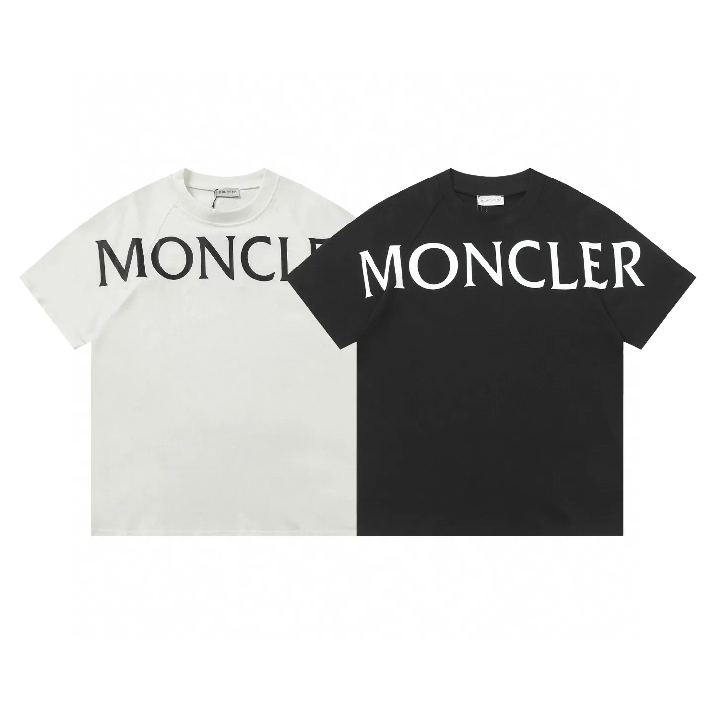 P140 Style No.: 833 〈MONCLER〉The price of the mousse is actually quite advantageous. Those who have been to the counters should know that the price of the mousse is not much cheaper than Gucci Burberry. It is just relatively low-key and unwilling to hype. It is a picture that you want to buy or not. It has an arrogant existence... Exclusively customized 270 grams of 32-count double yarn smooth cotton. The texture is very soft and comfortable. 100% different from the top fabrics in the market (does not shrink, deform, or pill). Paired with 320g 1*1 thread (fabric threads are dyed in the same vat, no color difference, threads are not easily deformed). Heavy embroidery is laminated, and the customer's upper body will not be scratched. Color: Black White Size: S-XL