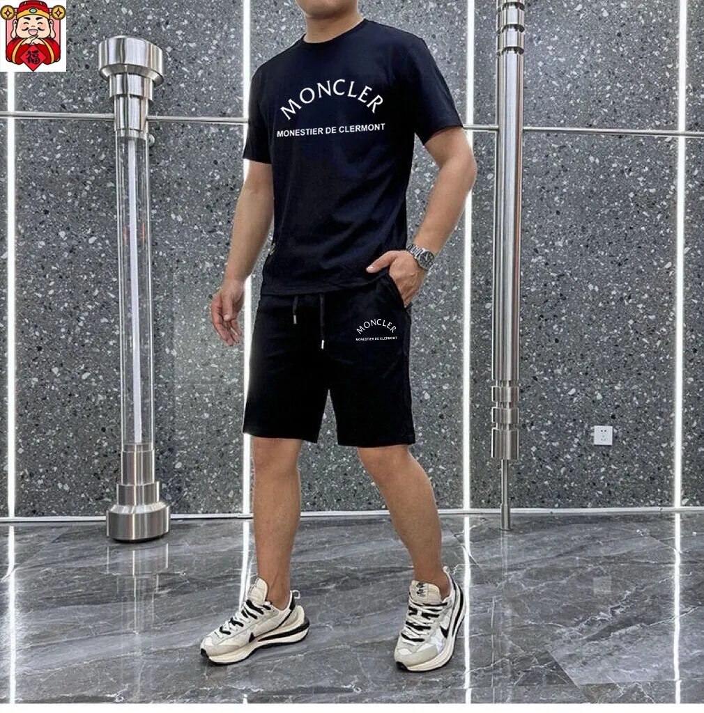 P290 Brand [MONCLER] 2025 new men’s short-sleeved shorts suit! Synchronous sales on the official website! High-end version on the market! It feels delicate and soft! Make you more comfortable to wear! The draped silhouette is awesome! Size: M-5XL (please state your height and weight when placing an order)