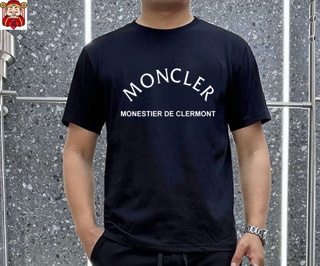 P290 Brand [MONCLER] 2025 new men’s short-sleeved shorts suit! Synchronous sales on the official website! High-end version on the market! It feels delicate and soft! Make you more comfortable to wear! The draped silhouette is awesome! Size: M-5XL (please state your height and weight when placing an order)
