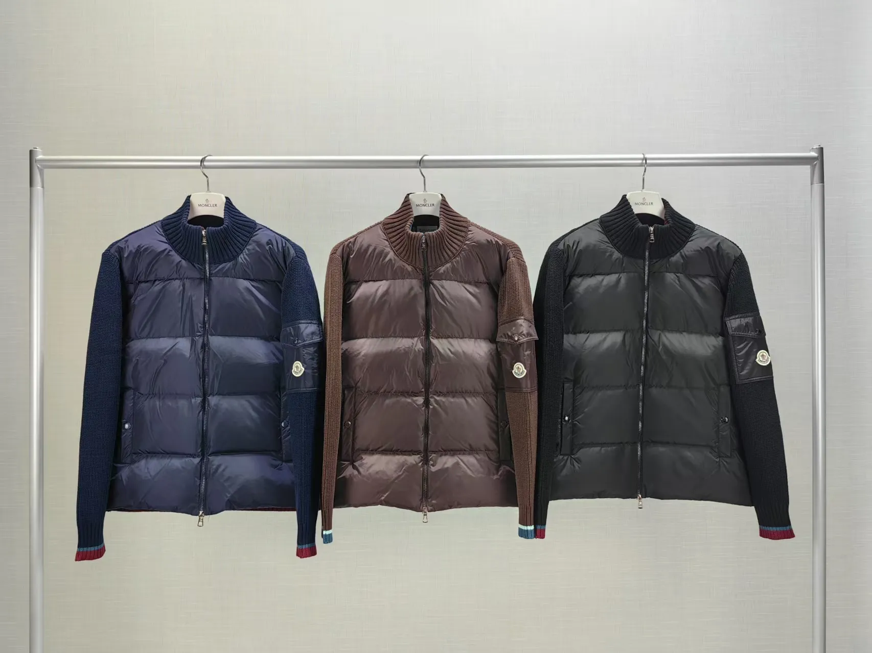 P800 Moncler Moncler three-color stand-up collar zipper splicing down knitted cardigan jacket