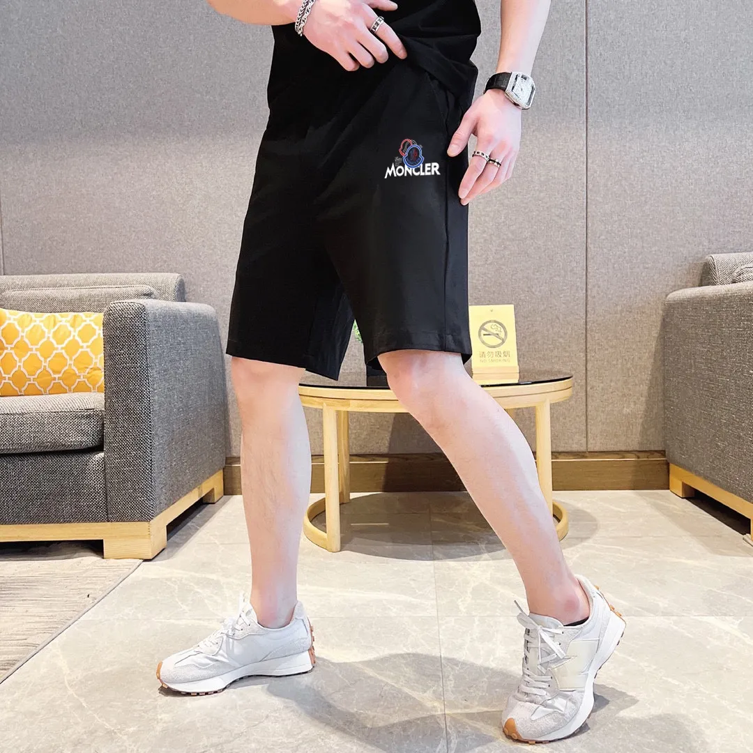 P280 Brand [MONCLER] 2025 new men’s short-sleeved shorts suit! Synchronous sales on the official website! High-end version on the market! It feels delicate and soft! Make you more comfortable to wear! The draped silhouette is awesome! Size: M-5XL (please state your height and weight when placing an order)
