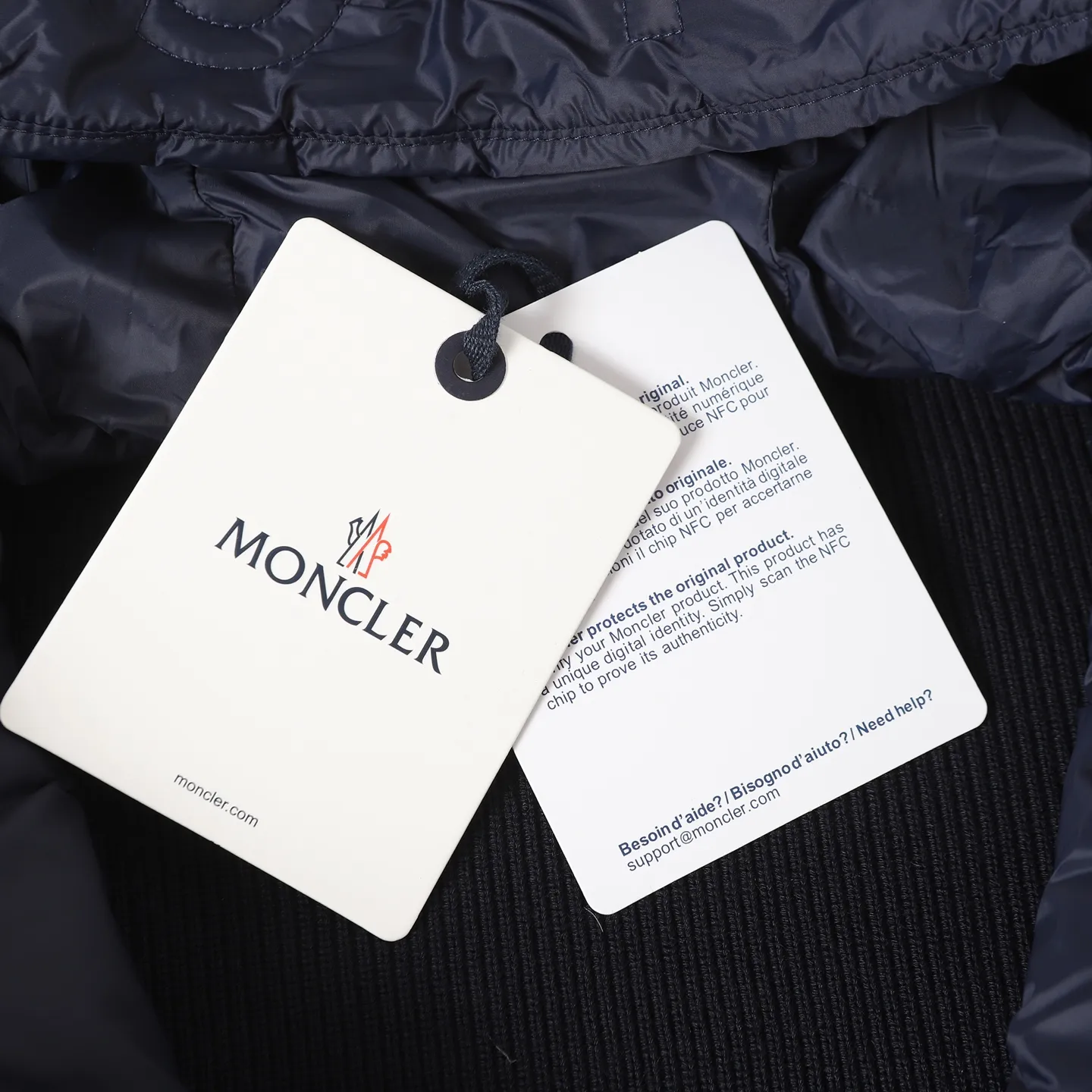 P680 MONCLER/Moncler autumn and winter men's padded wool zipper hooded letter knitted down jacket Made of wool Longue saison lining Longue saison front, filled with down Ribbed knit 12 needles Fine soft hood Zipper closure Pocket Logo quilting Logo patch Color: black/navy blue/green size: S/M/L/XL/XXL