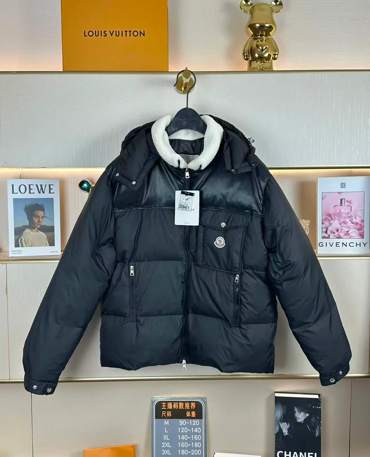 P780 Moncler/Mask Braye short men's down jacket jacket official website. Down jacket imported sheepskin➕lamb wool splicing, 90 white duck down filling, made of water-repellent fabric, with wool trim and detachable hood, super hot style. Size M-XXXL