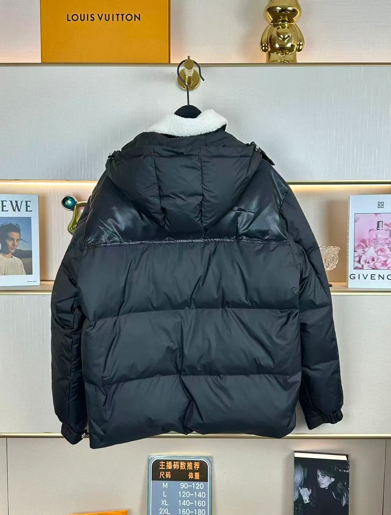 P780 Moncler/Mask Braye short men's down jacket jacket official website. Down jacket imported sheepskin➕lamb wool splicing, 90 white duck down filling, made of water-repellent fabric, with wool trim and detachable hood, super hot style. Size M-XXXL