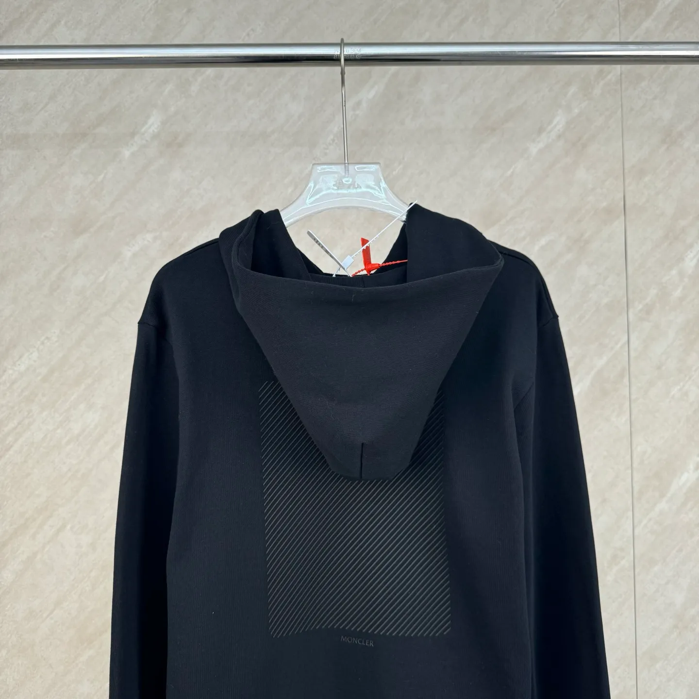 P470 MONCLER Hooded cotton sweatshirt with back logo SIZE S/M/L/XL