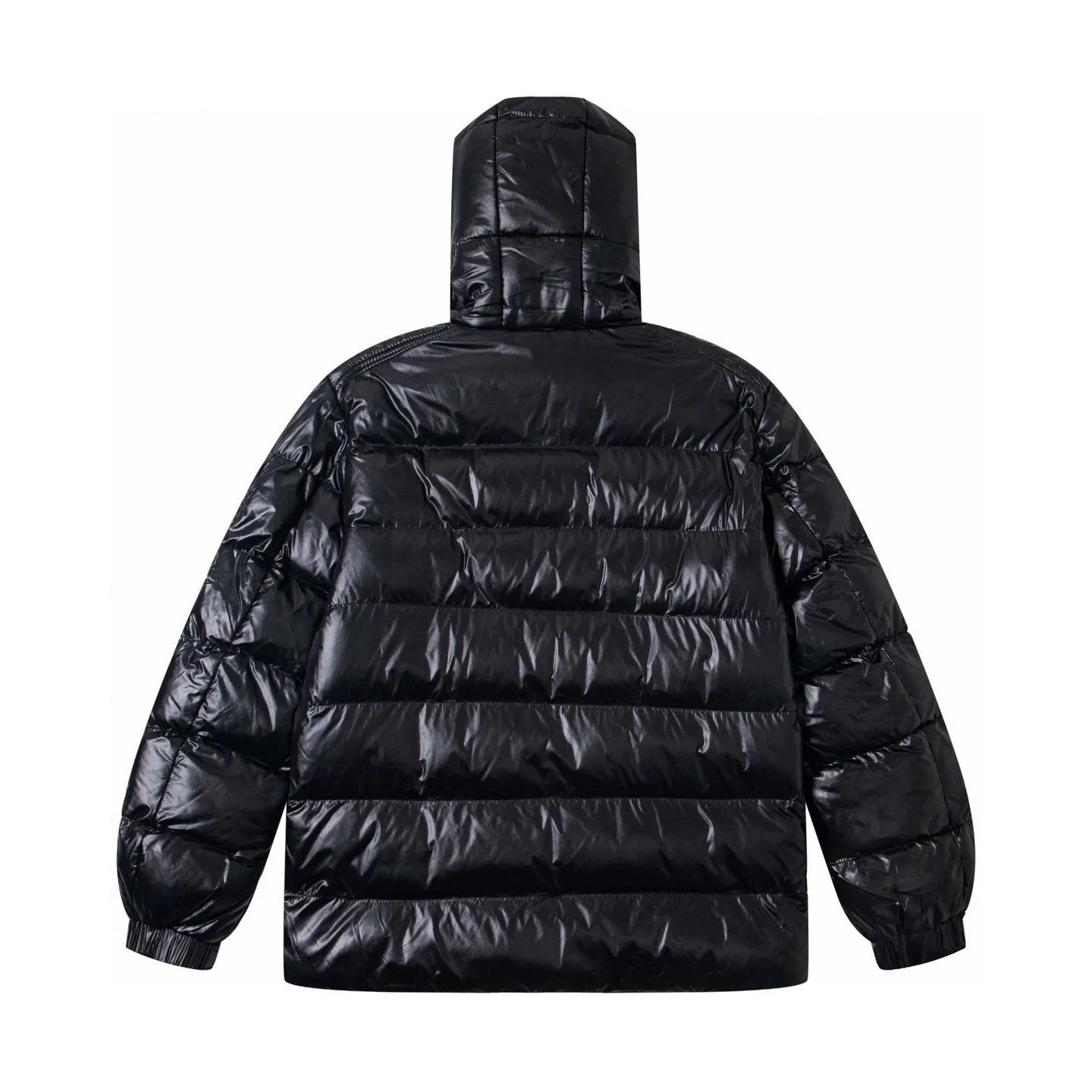 P390 Moncler｜Moncler Matte Classic Cotton Jacket Top Original Size: M-2XL Description: Influenced by the iconic outerwear of the 1980s, the Maya jacket re-examines the look of the Moncler archives with modern style and cutting-edge elements. This is the brand's professional achievement in ski equipment. Whether in terms of sport or style, this high-performance and positive-spirited jacket has all the elements a competitive athlete needs to claim the title. Make an original product with care, so that every customer has the confidence to introduce it to his customers: This is the top replica version in China