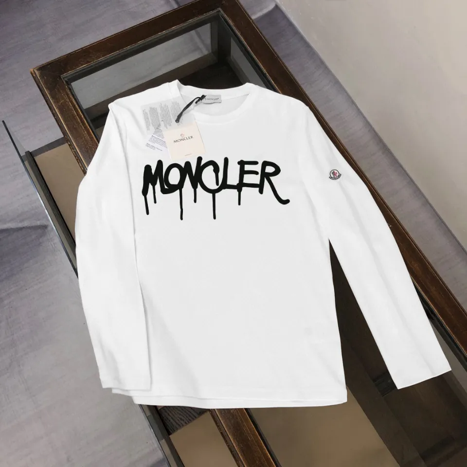 P180, a non-off-the-shelf model, you can trust it. Moncler printed long-sleeved T-shirt, 240g breathable cotton fabric, very soft and comfortable texture, does not shrink, does not deform, does not ball), can be worn alone as a base layer. Original customized accessories, collar label, care mark, hangtag, packaging (perfect details) Color: White Black Size: XS S M L