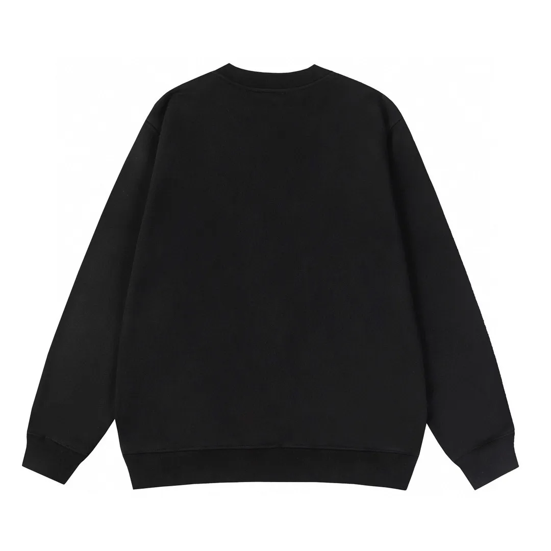 P220 Style No.: 858 〈MONCLER〉 Meng Mouth Heavy Embroidery + Printed Round Neck Sweatshirt The price of the Meng Mouth Sweatshirt is actually quite advantageous. Anyone who has been to the counter should know that the price of the Meng Mouth sweater is not much cheaper than Gucci Burberry. It is just relatively low-key and unwilling to hype. It is a picture that you want to buy or not. The existence of aloofness... ✅460 grams of 100% cotton wool-eating fabric OS version is too large ✅Matched with the original high-weight double yarn thread ✅Correct three-needle and five-thread craftsmanship Chain edge ✅The embroidery has been over-molded The upper body is not pierced Color: Black White Size S M L
