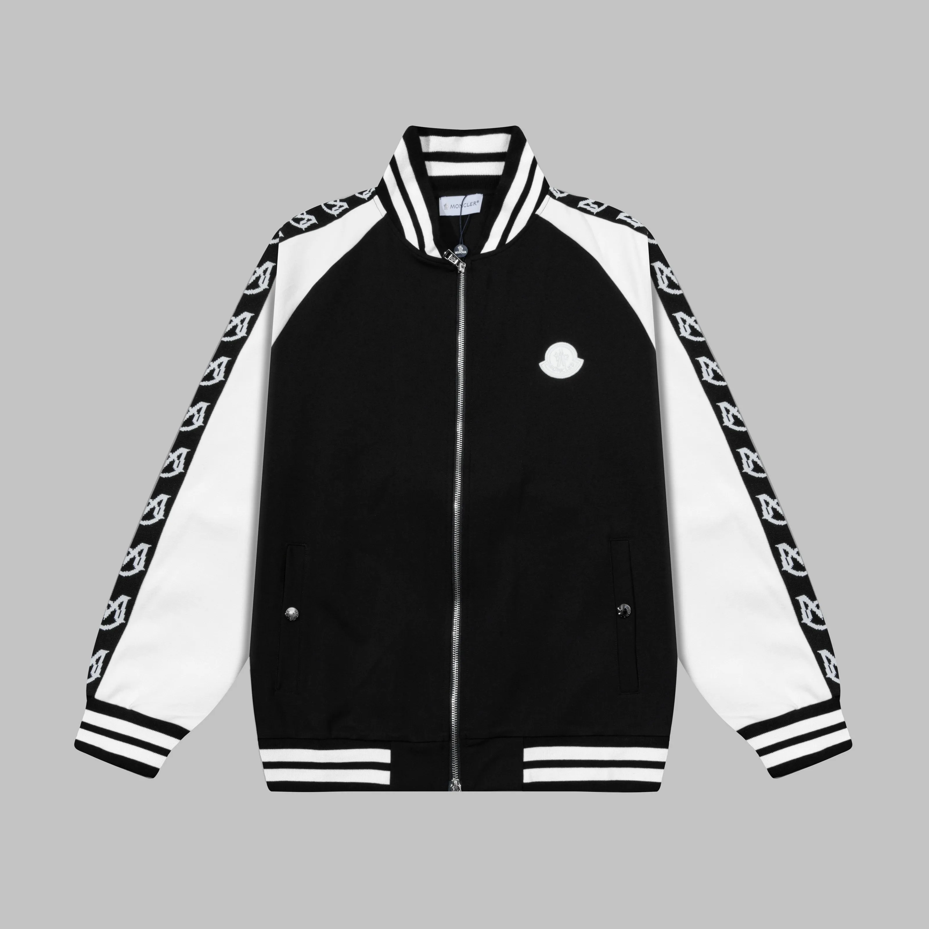 P270 MONCLER/Mask Custom fabric suit zipper jacket Color block design embroidered micro-label LOGO hand sleeve webbing technology Official synchronization High version High quality Fashion personality Versatile trend Pure original quality Original fabric Hang tag Collar label Washed wheat Complete three standards Color: black and white. Black green. Black yellow. Size: S-2XL