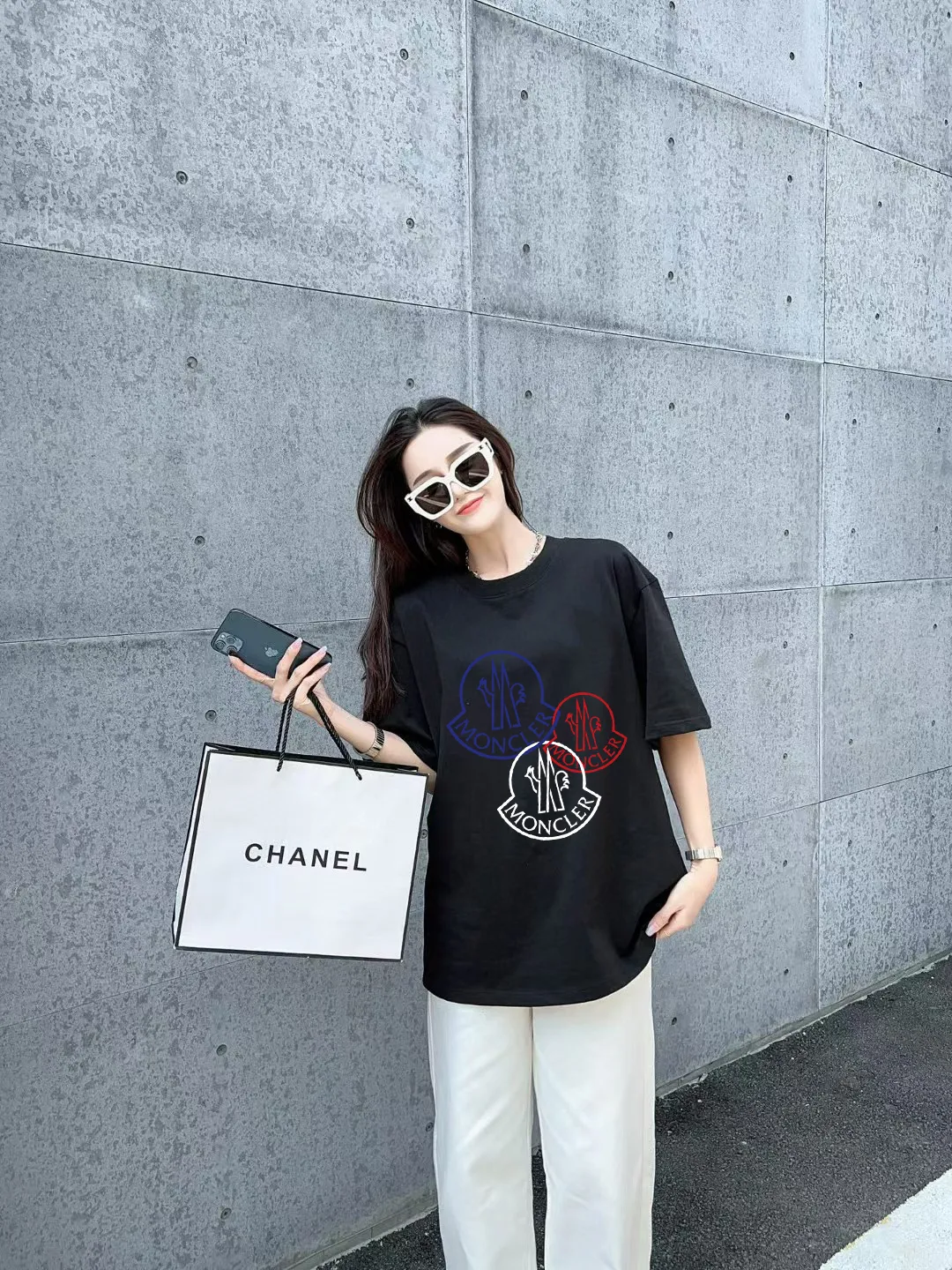 P140 [Moncler] 2025FW short-sleeved T-shirt LOGO printing, high-end 26s double yarn 300g fabric, heavy fabric, custom stretcher rib, same vat and dye, complete three standards, same style for men and women, color: black, white, size: S M L XL 2XL