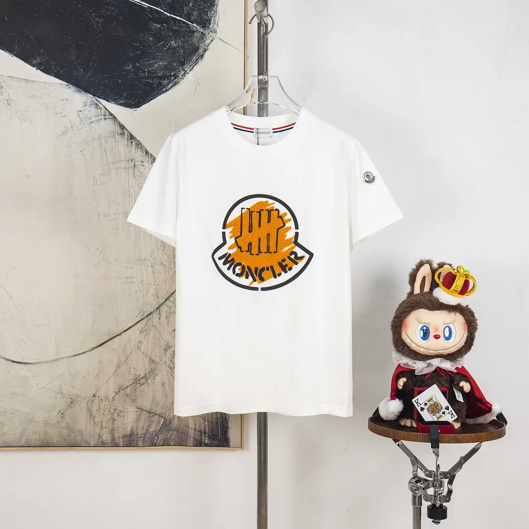 P200 💰 zp version [exclusive supply] MONCLER/muzzled 300g round neck short-sleeved T-shirt brand classic velvet splicing letter LOGO embossed technology official synchronization high version high quality fashionable personality versatile trend pure original quality original fabric hang tag collar label washed wheat three standards complete Color: Black. White. Size: S M L XL XXL Number: WS10014