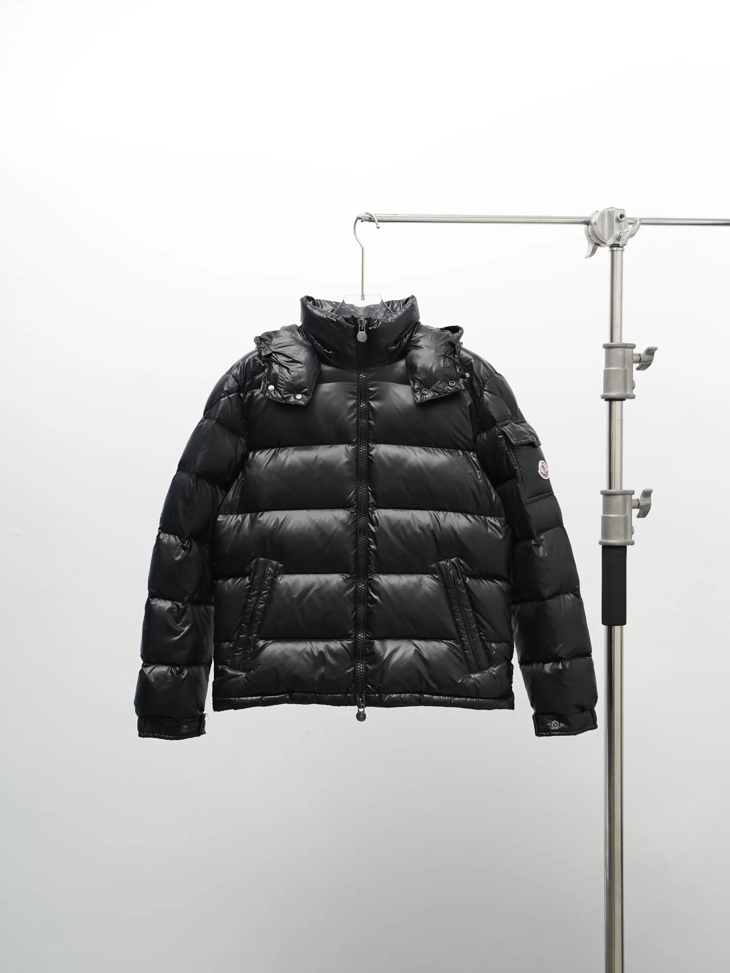 P640 Moncler Moncler Maya Men's Outdoor Down Jacket Jacket Black