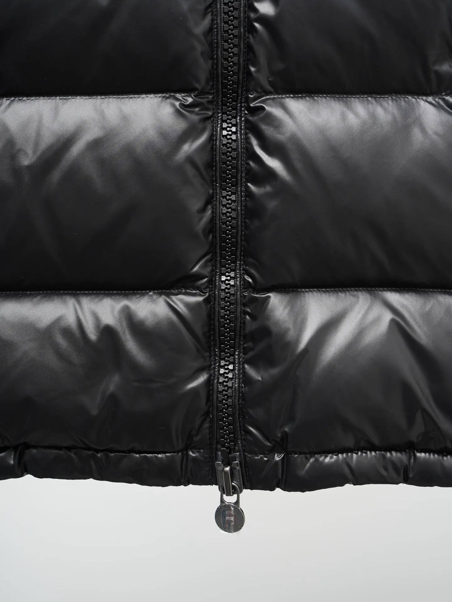 P640 Moncler Moncler Maya Men's Outdoor Down Jacket Jacket Black