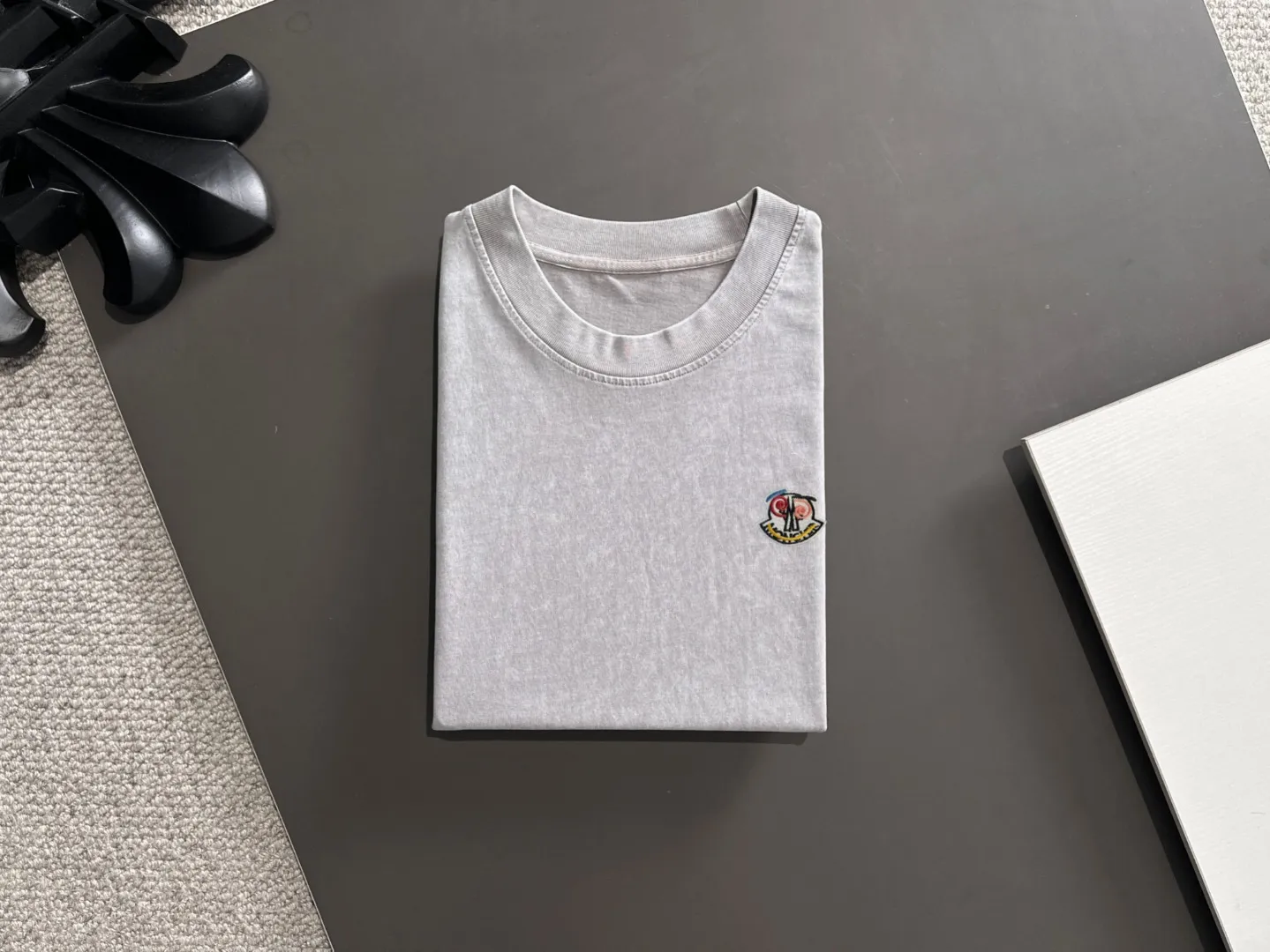 Next day shipping P460 MONCLER/Mongolian high quality 2025 spring and summer new casual heavy industry suit exclusively developed by yb! High quality production! Imported custom-made fabrics for foreign orders, with high breathability and comfort, impeccable details, brand element design concept, delicate and soft feel! It presents a casual cut and the upper body shape is great! On sale simultaneously on the official website! From a high-end men's positioning brand, the low-key luxury taste is irresistible! Exquisite workmanship and impeccable quality! The overall style is simple, fashionable and timeless, fully meeting the requirements of stylish and tasteful dressing! Size: S-XXL