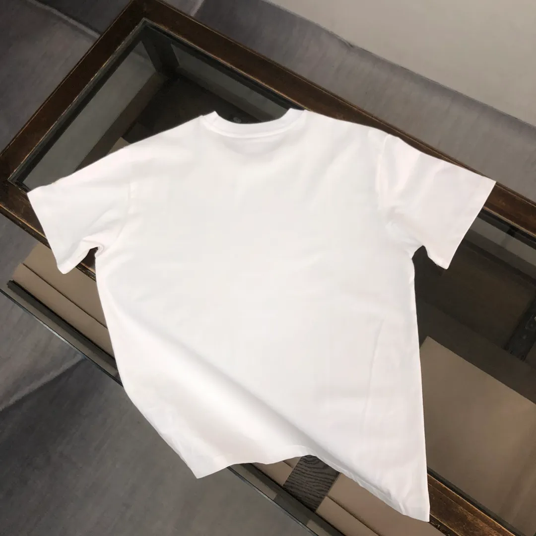 P160 🔥MONCLER The latest short-sleeved T-shirt for couples ~ brand new element pattern printing design ~ the fabric upper body is comfortable and breathable, not stiff, slim cut, made of high-end custom-made pure cotton fabric! The upper body is comfortable and stylish, and it can be worn alone as an inner layer. It is a must-have for fashionistas! ! ! Color: black white Size: S～XL (loose version, please state your height and weight when placing an order)