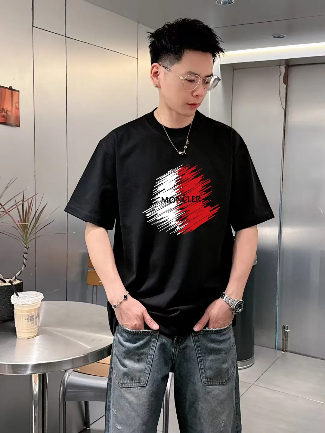 P140 🔥 [MONCLER] 2025FW short-sleeved T-shirt LOGO printing, high-end 26s double yarn 300g fabric, heavy fabric, custom stretcher rib, same vat and dye, complete three standards, same style for men and women, color: black, white, size: S M L XL 2XL
