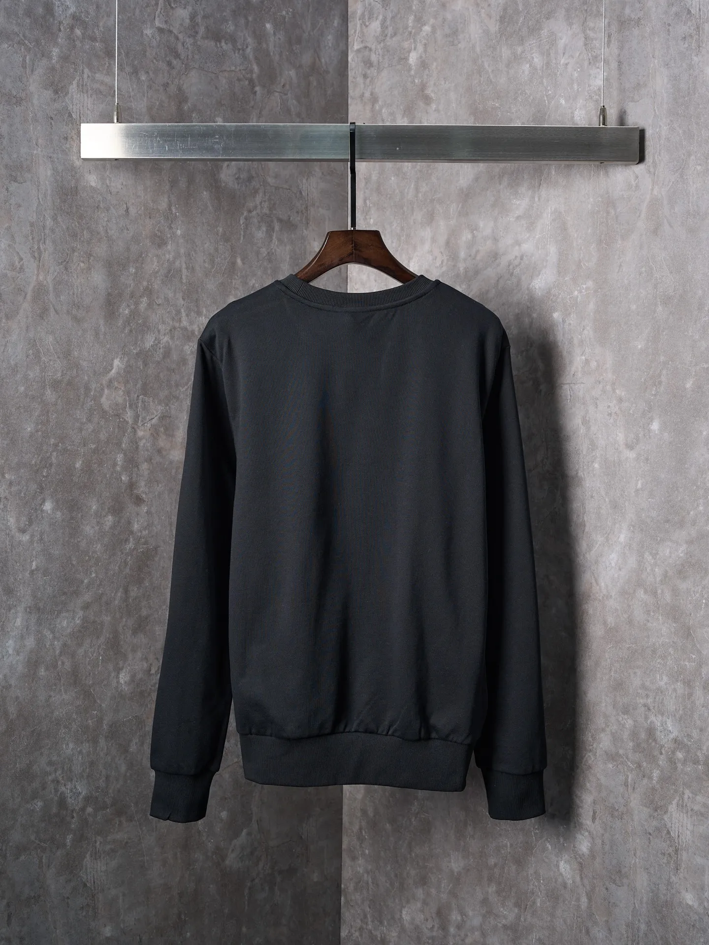 P330 [actual hanging auction] MONCLER/mask blur printed casual round neck long-sleeved sweatshirt [in stock] S M L