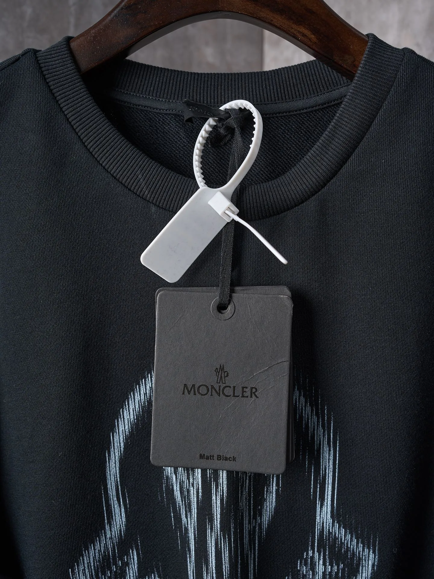 P330 [actual hanging auction] MONCLER/mask blur printed casual round neck long-sleeved sweatshirt [in stock] S M L