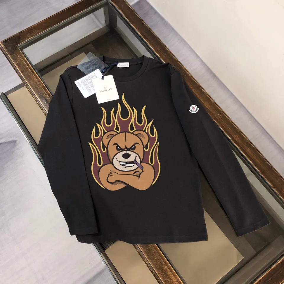 P180, a non-off-the-shelf model, you can trust it. Moncler printed long-sleeved T-shirt, 240g breathable cotton fabric, very soft and comfortable texture, does not shrink, does not deform, does not ball), can be worn alone as a base layer. Original customized accessories, collar label, care mark, hangtag, packaging (perfect details) Color: White Black Size: XS S M L