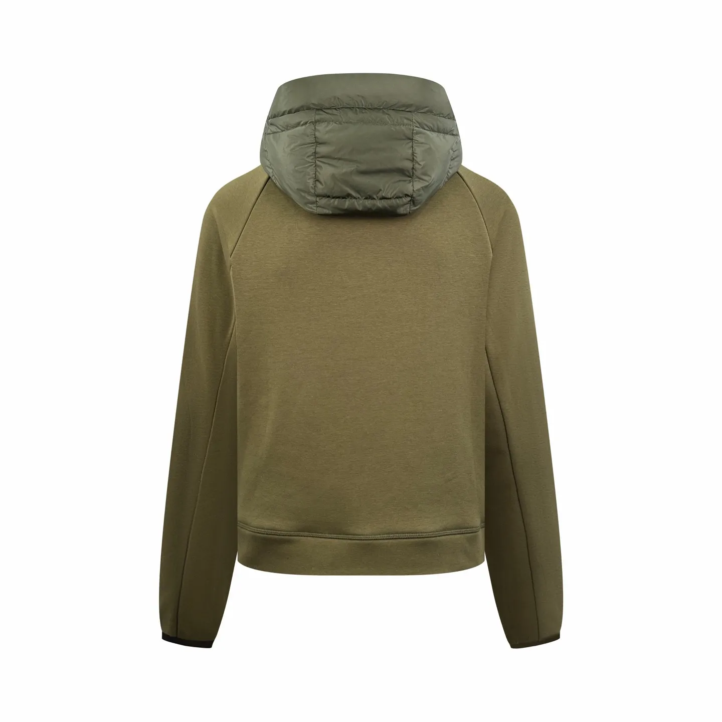 P780 Moncler logo woven splicing down jacket (green). The fabric is made of customized matte lattice air shield velvet and 300D high-density calendered coating. It uses the new national standard 90 white duck down (welcome to test). It has a full amount of down and is warm. It is light and fluffy. It uses the dark green of the overlapping mountains as the background. Everything is accumulating. It creates its own scenery in silence. The Monlcer triangle logo is embellished on the chest. The power aesthetic of the minimalist logo. The concentrated down filling in the front panel creates dynamic insulation for the core heat dissipation zone of the human body. The hooded down is a moving warm flow barrier for the head and neck, forming a thermal energy circulation system with the front panel. The elastic woven sleeves provide freedom of movement with a sense of compression, forming a relaxed and warm philosophy. The real high-end is to let function become the footnote of style, and computer mechanical down filling is given priority by making liner paper patterns to determine the down filling area according to the original three-dimensional effect. Determine the gram weight of down per square meter according to the original three-dimensional effect, thereby calculating the filling amount of each piece. The computer down filling machine uses a digital weighing unit to achieve stable measurement and 3D three-dimensional quilting technology. With the help of the CNC quilting machine's programming system, the down in different areas is accurately separated to ensure that the filling is evenly fixed after sewing. To avoid agglomeration or shifting, the computer template machine runs the line. The computer template machine's line process shows extremely high neatness and smoothness. The craftsman accurately controls the size during the operation to ensure that each row line meets the design requirements. The lines of the entire template are smooth and uniform. Neat and beautiful, the triple overlocking and five-thread dense stitching process uses main seam overlocking + diagonal reinforcement + raw edge wrapping. The triple structure forms a three-dimensional protective net at the edge of the fabric to avoid stitch breakage. Size:S-M-L-XL