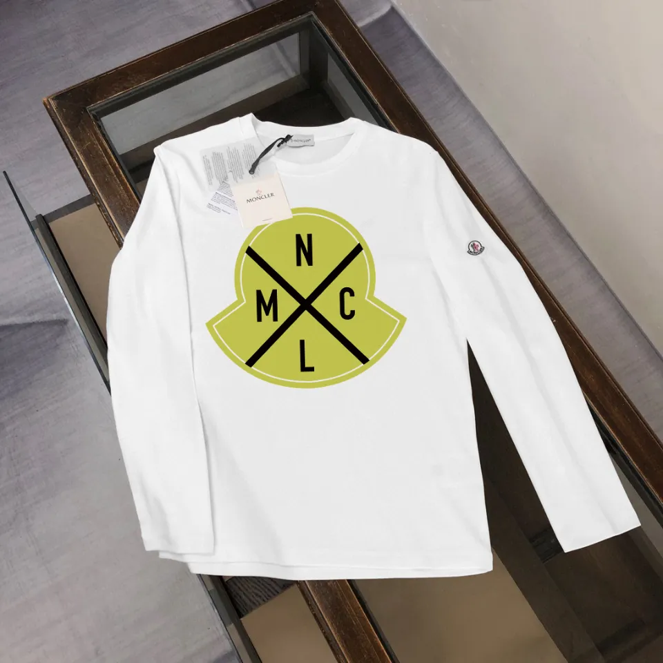 P180, a non-off-the-shelf model, you can trust it. Moncler printed long-sleeved T-shirt, 240g breathable cotton fabric, very soft and comfortable texture, does not shrink, does not deform, does not ball), can be worn alone as a base layer. Original customized accessories, collar label, care mark, hangtag, packaging (perfect details) Color: White Black Size: XS S M L