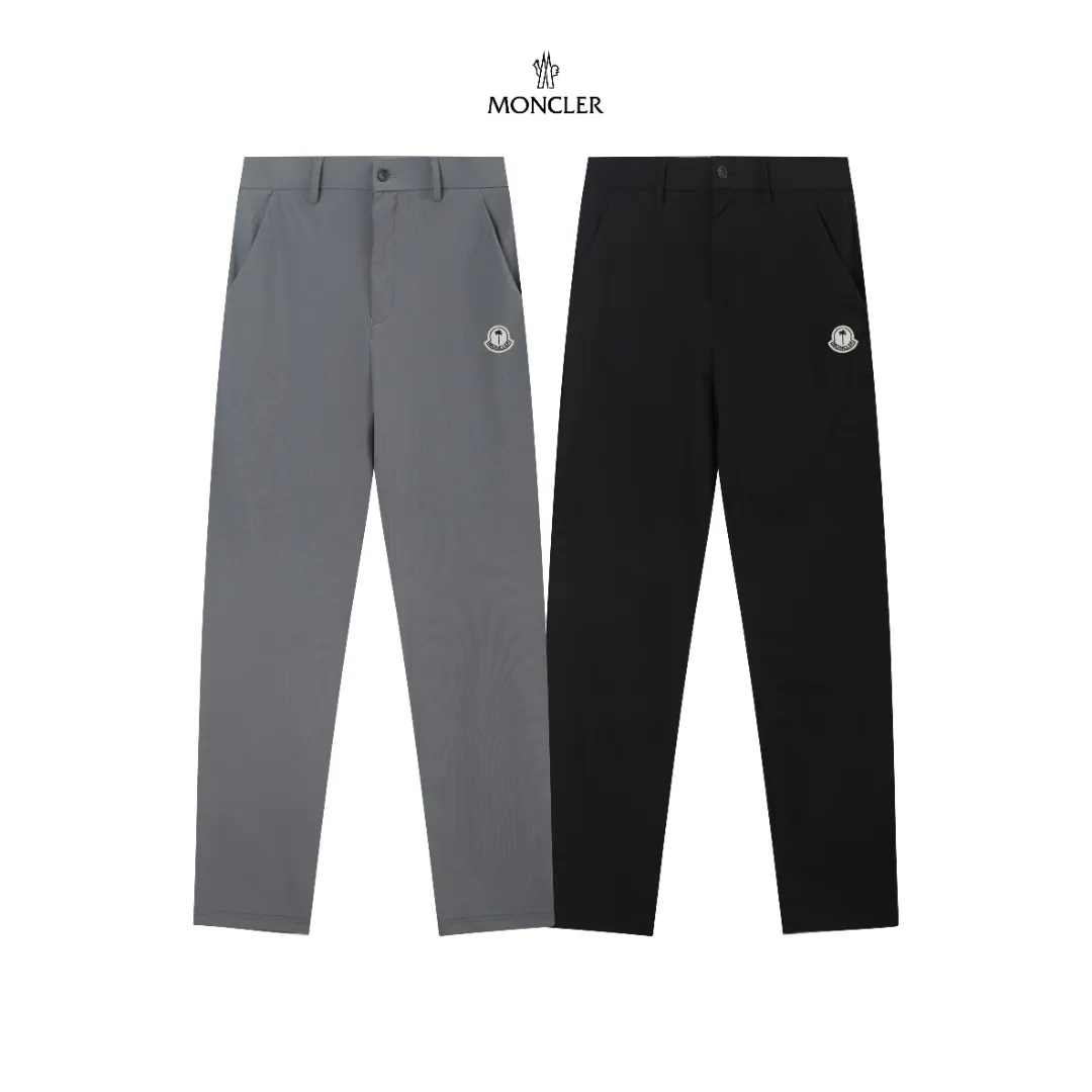 P250 Moncler spring and summer new model, two-color high-quality thin business casual fashionable ice silk trousers. Smooth, comfortable, anti-wrinkle and traceless good trousers. 🗯Soft texture, slightly elastic to the touch, cool ice silk trousers. Waist elastic band, fashionable version design. 🗯 Neat and neat line routing, suitable for both business and leisure! It can be easily controlled by all body types. Two classic colors are available. 🗯New summer product. Versatile and easy to match. The upper body is very simple, handsome and stylish. Both men and women can easily control it. Color: Black Gray Size: M-XXXL