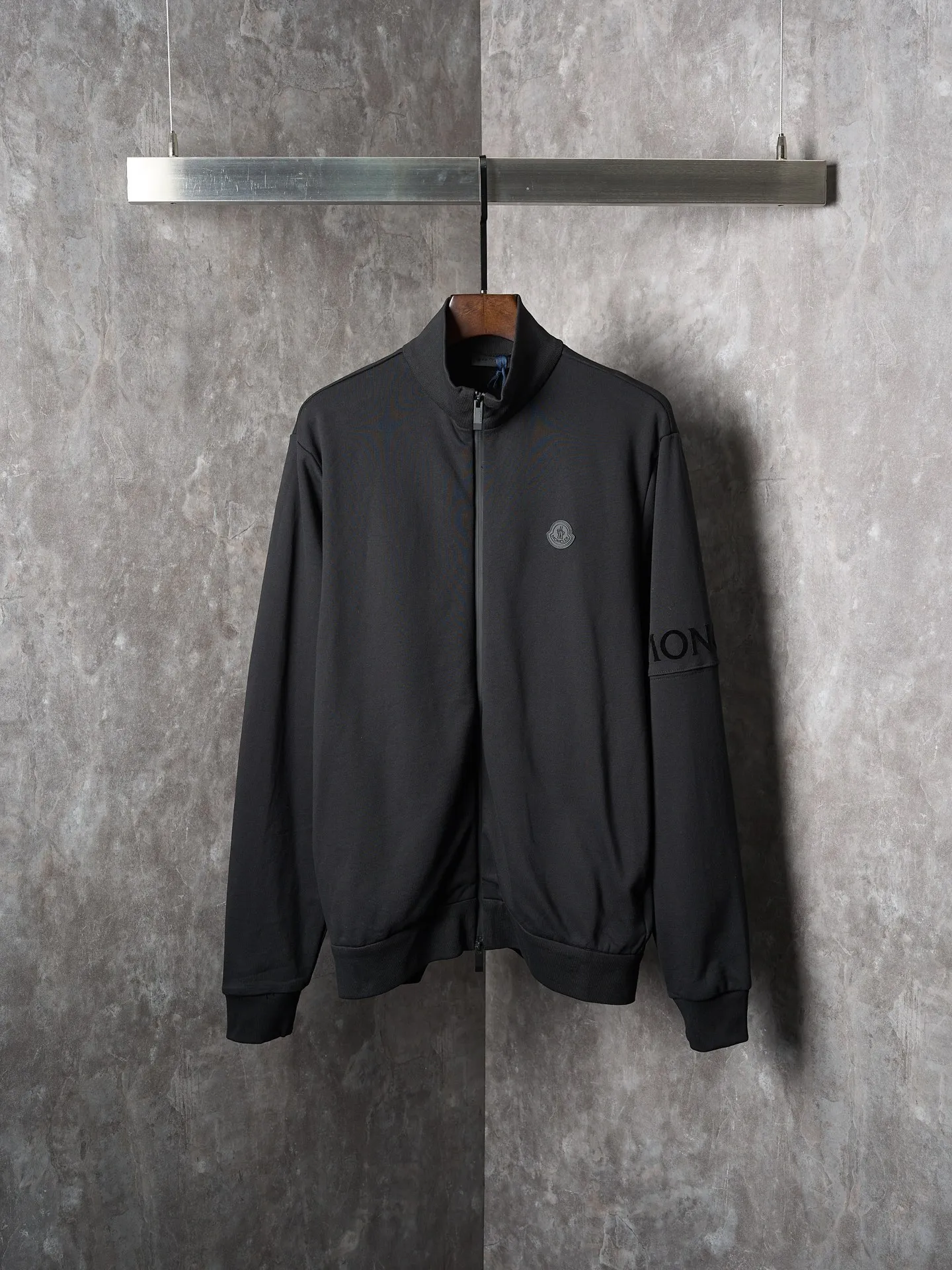 P440 Actual hanging auction] MONCLER/muzzle stand collar cotton solid color patch armband zipper sweatshirt [Ready stock] S M L