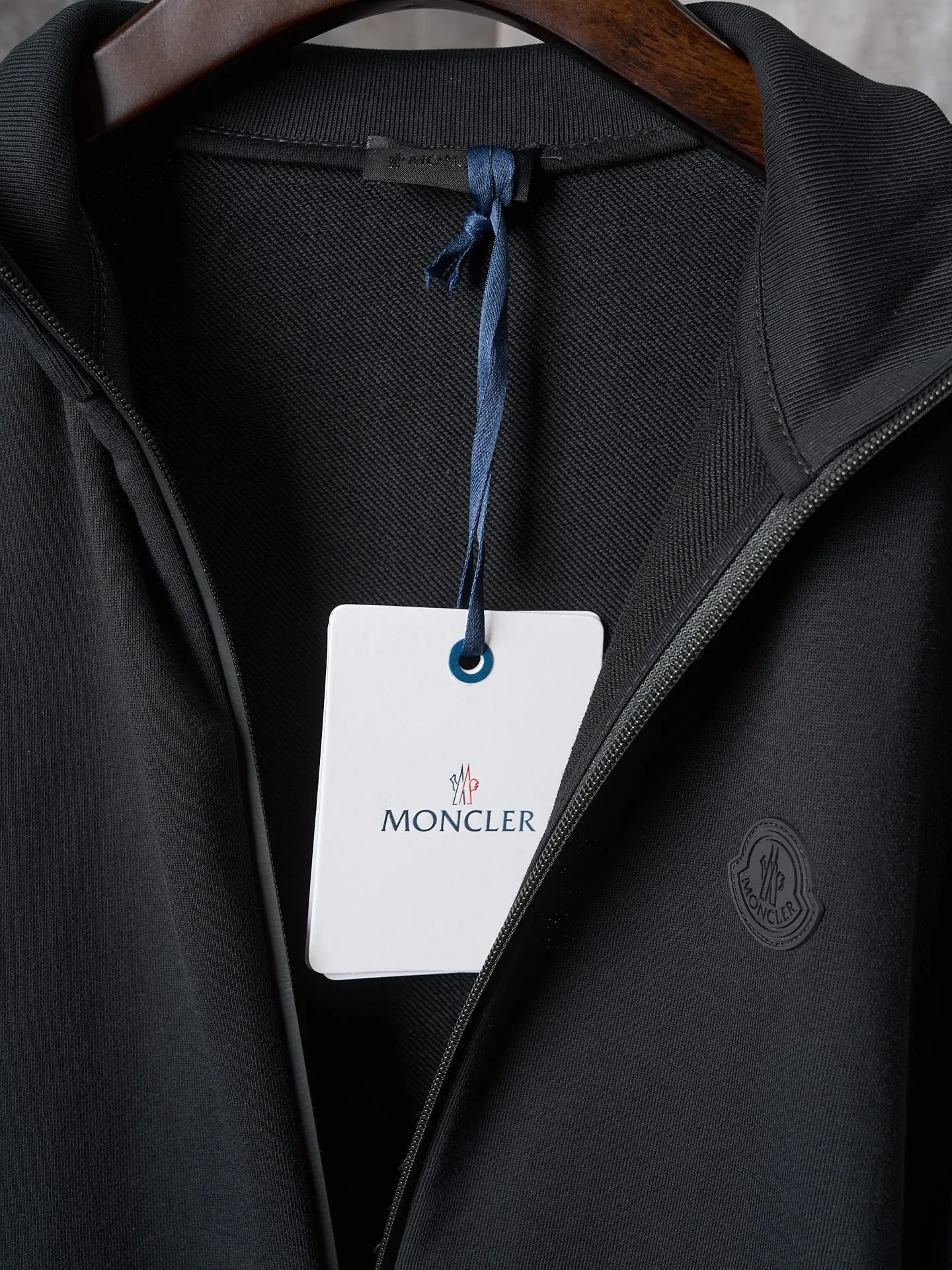 P440 Actual hanging auction] MONCLER/muzzle stand collar cotton solid color patch armband zipper sweatshirt [Ready stock] S M L