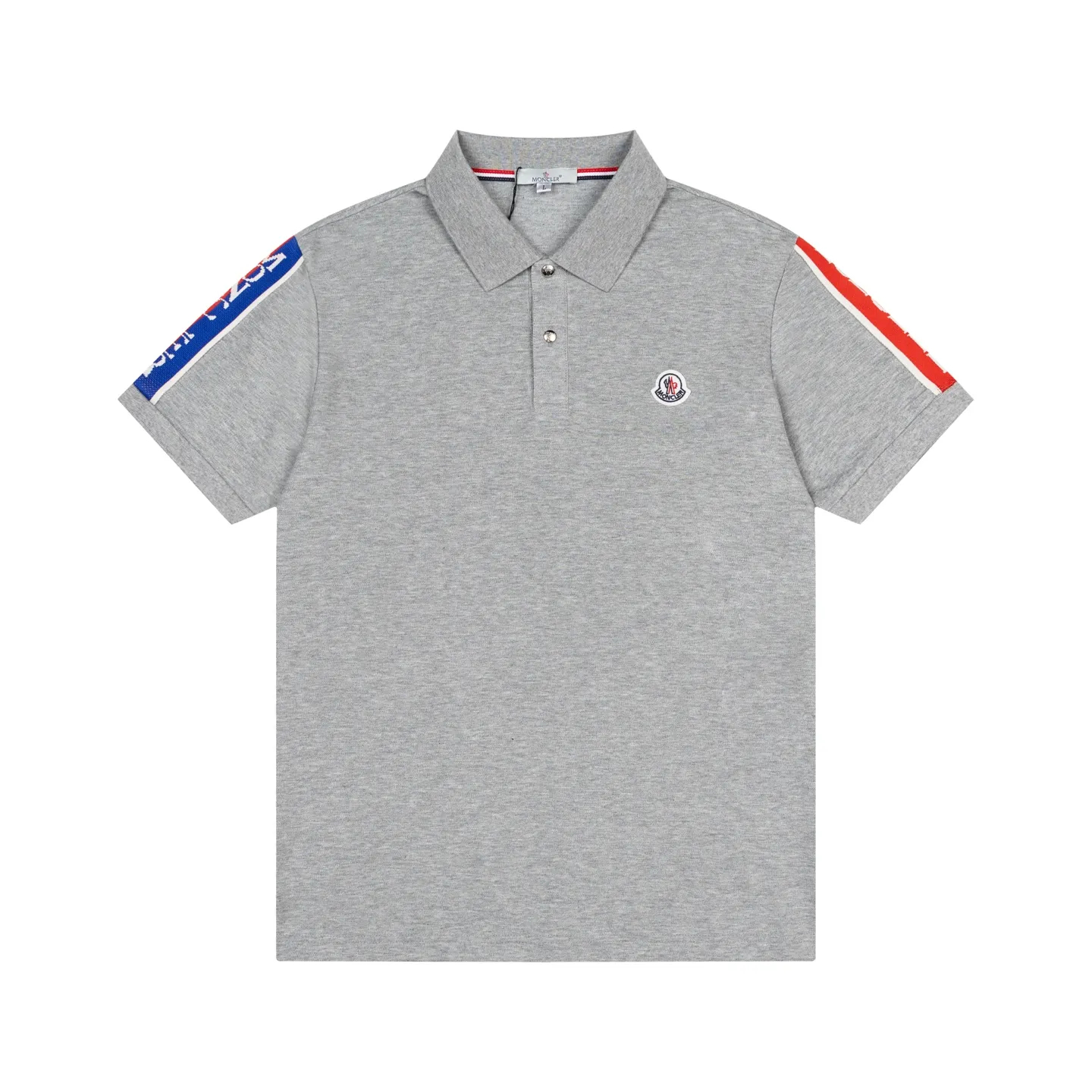 P190 MONCLER Muzzled black and white collar color block Polo shirt Upgraded, inspired by the 1980s retro Original fabric Official same style Customized same vat dyed fabric Very comfortable to the touch Latest brick cabinet synchronization for spring and summer Fashionable and personalized Super versatile and good-looking one Very suitable for both men and women A must-have style Tag Collar label Washed wheat Complete with three labels Color: Gray Size: M-3XL