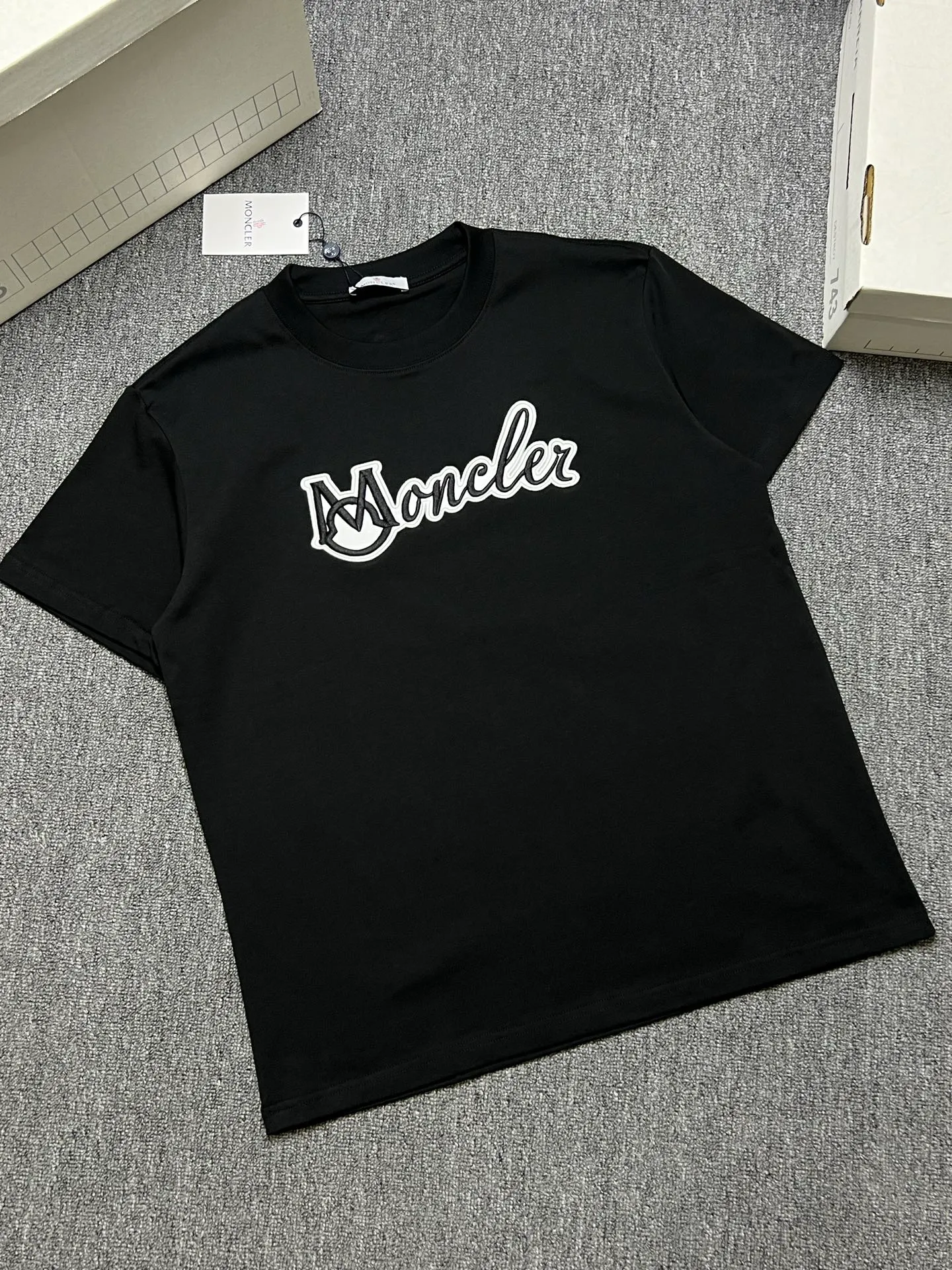 P160 MONCLER short-sleeved T-shirt Color: black white Size xs-L a Fabric: 280g
