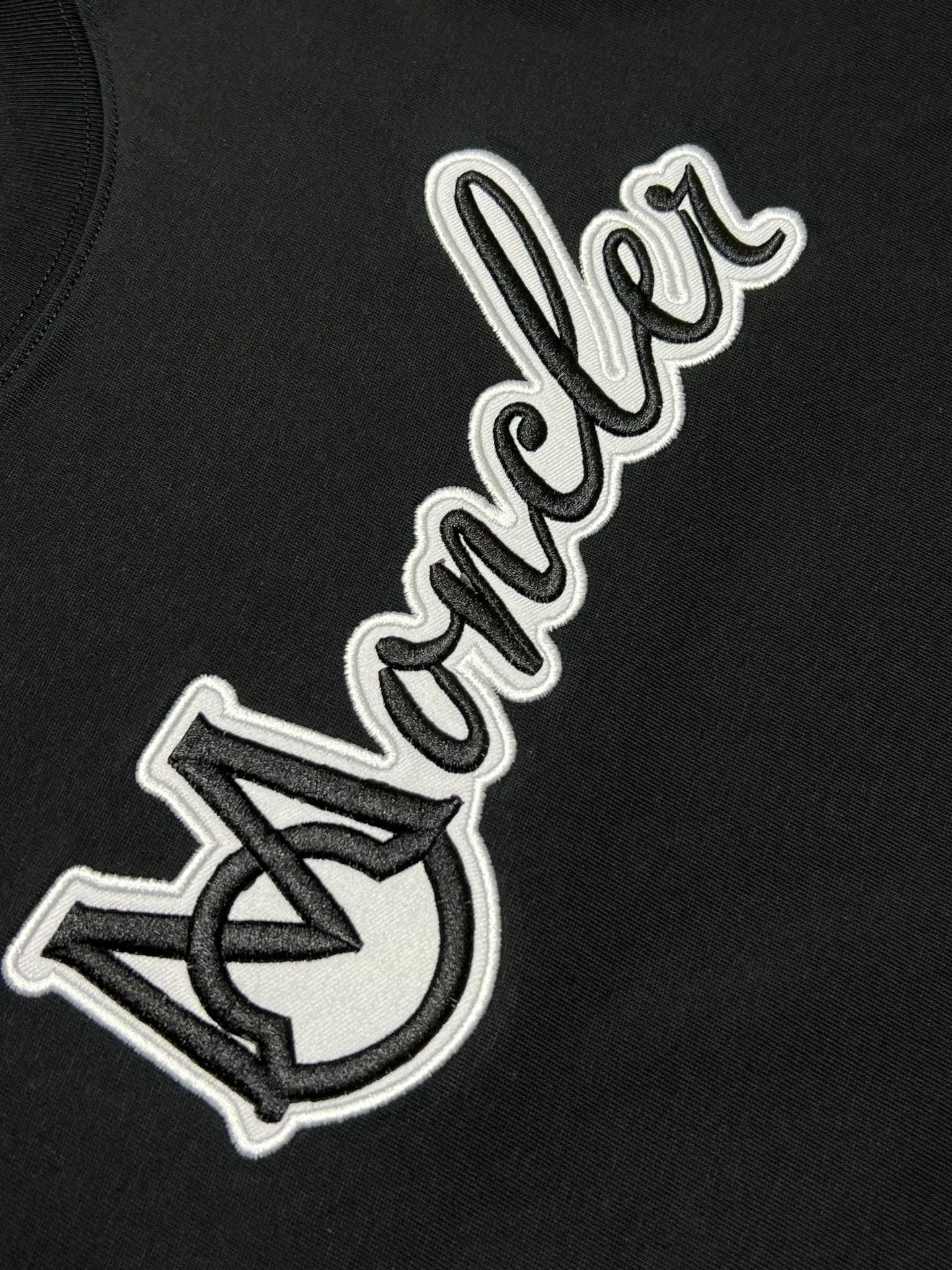 P160 MONCLER short-sleeved T-shirt Color: black white Size xs-L a Fabric: 280g