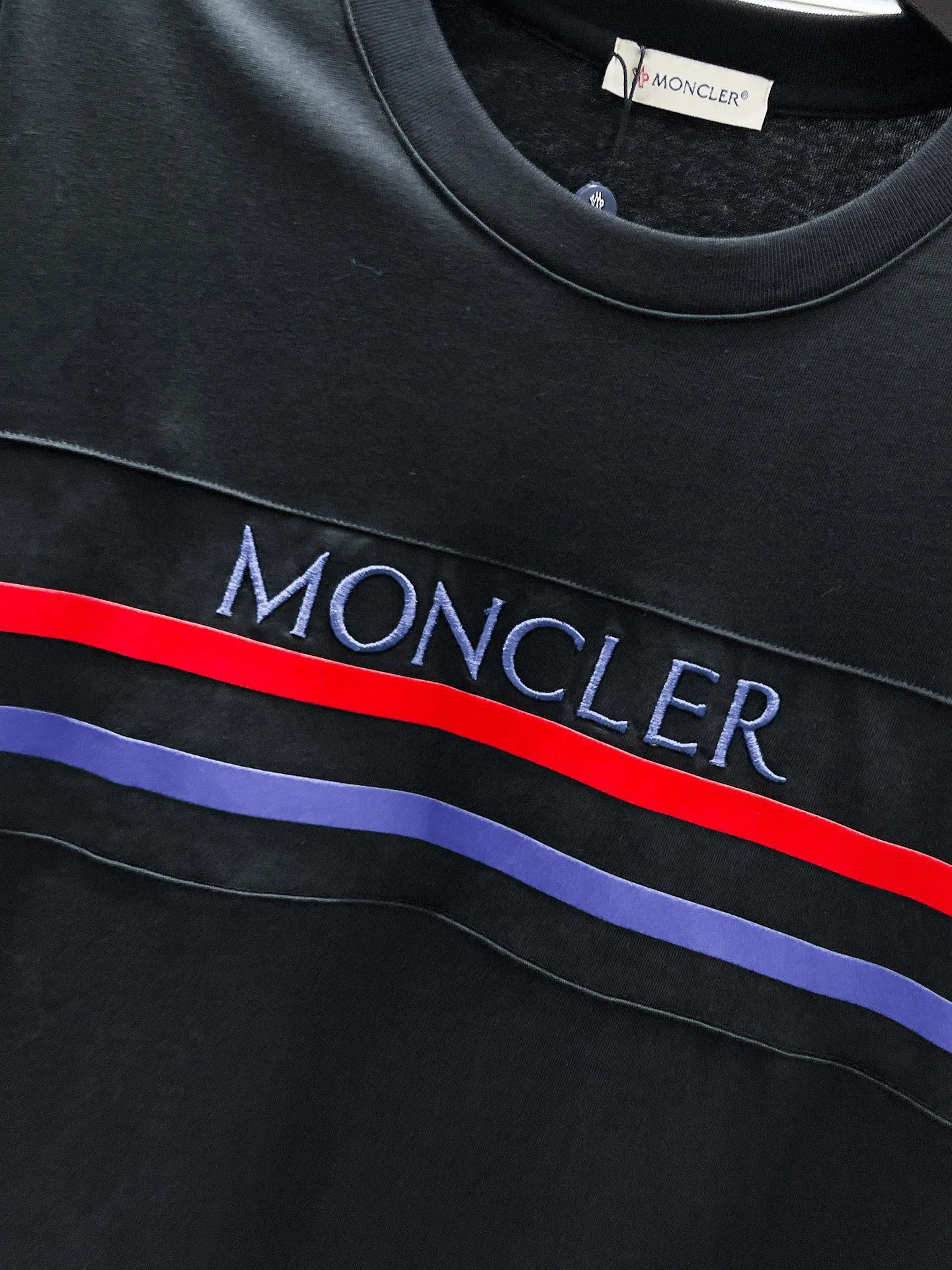 P570 Brand [MONCLER Mouth Covered] 2025 round neck short-sleeved shorts suit. The pure cotton fabric upper body will not be stuffy, the smooth and comfortable skin-friendly effect is more breathable, the fabric has its own texture, classic logo technology, a new interpretation from a unique angle, fashionable and versatile choice! Size: M-3XL (maximum wear: 190 pounds)
