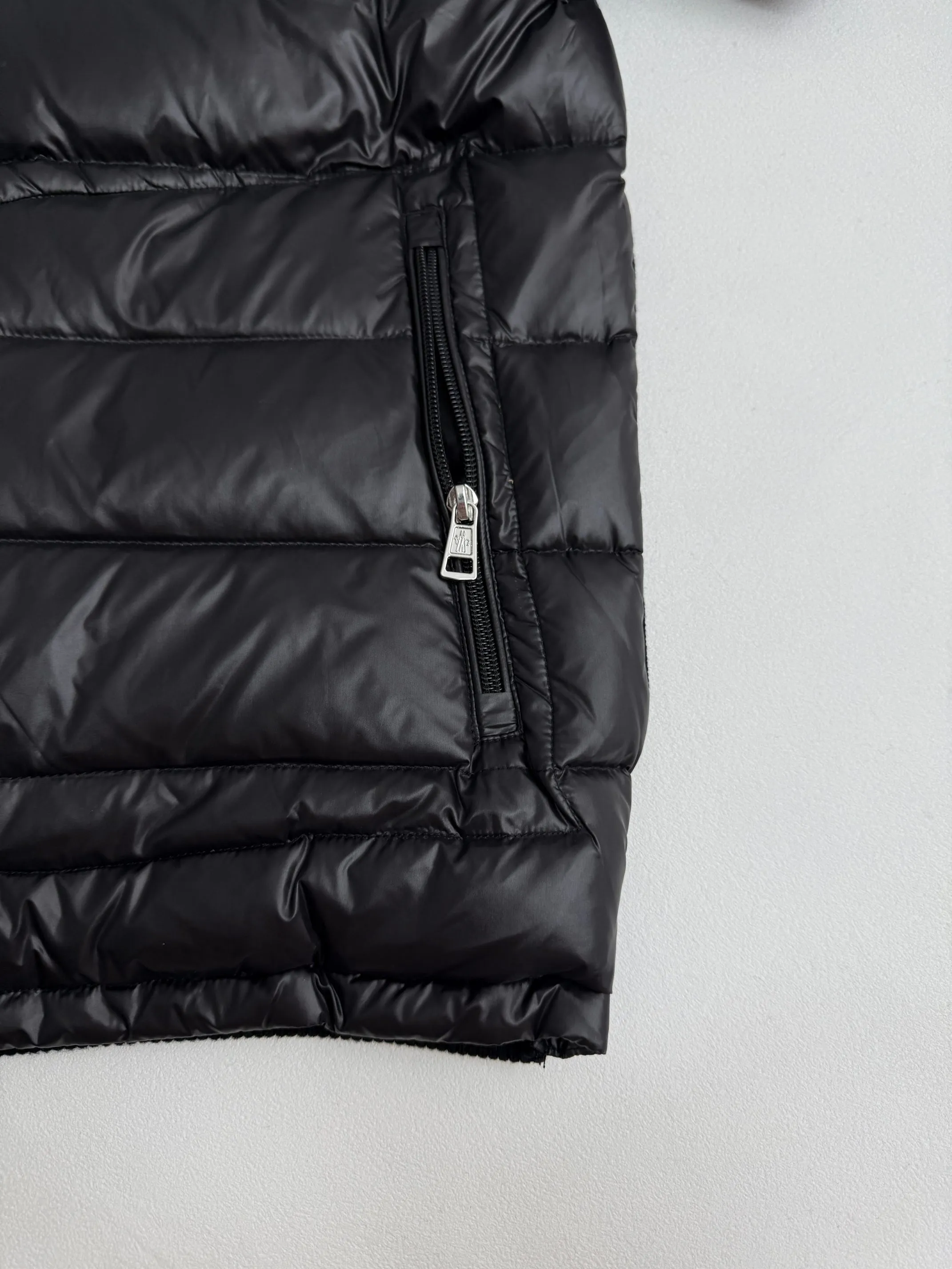 P640 Moncler Padded armband patchwork knitted down jacket S/M/L/XL