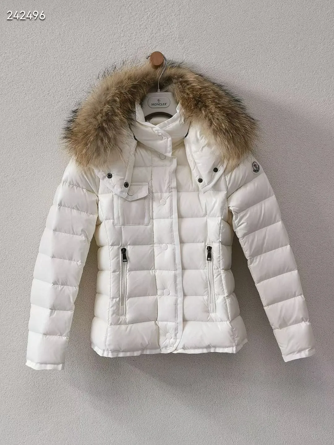 P1180 Moncler Armoise short slim fit women's down jacket, fox fur, imported nylon fabric, zipper closure, black white 1-2-3-4