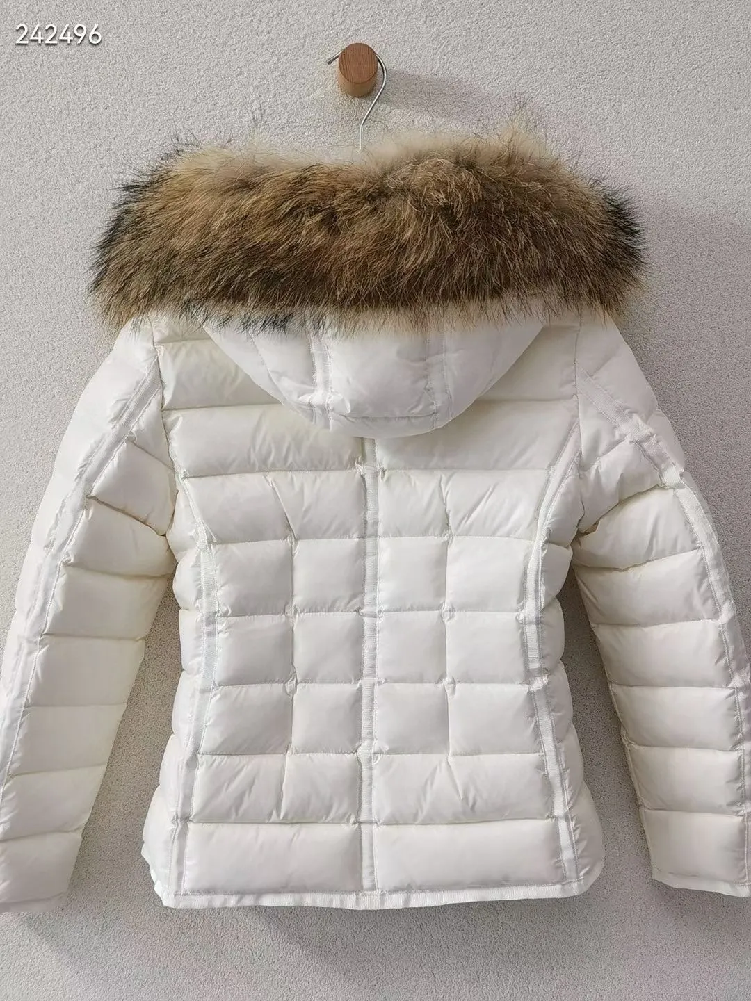 P1180 Moncler Armoise short slim fit women's down jacket, fox fur, imported nylon fabric, zipper closure, black white 1-2-3-4